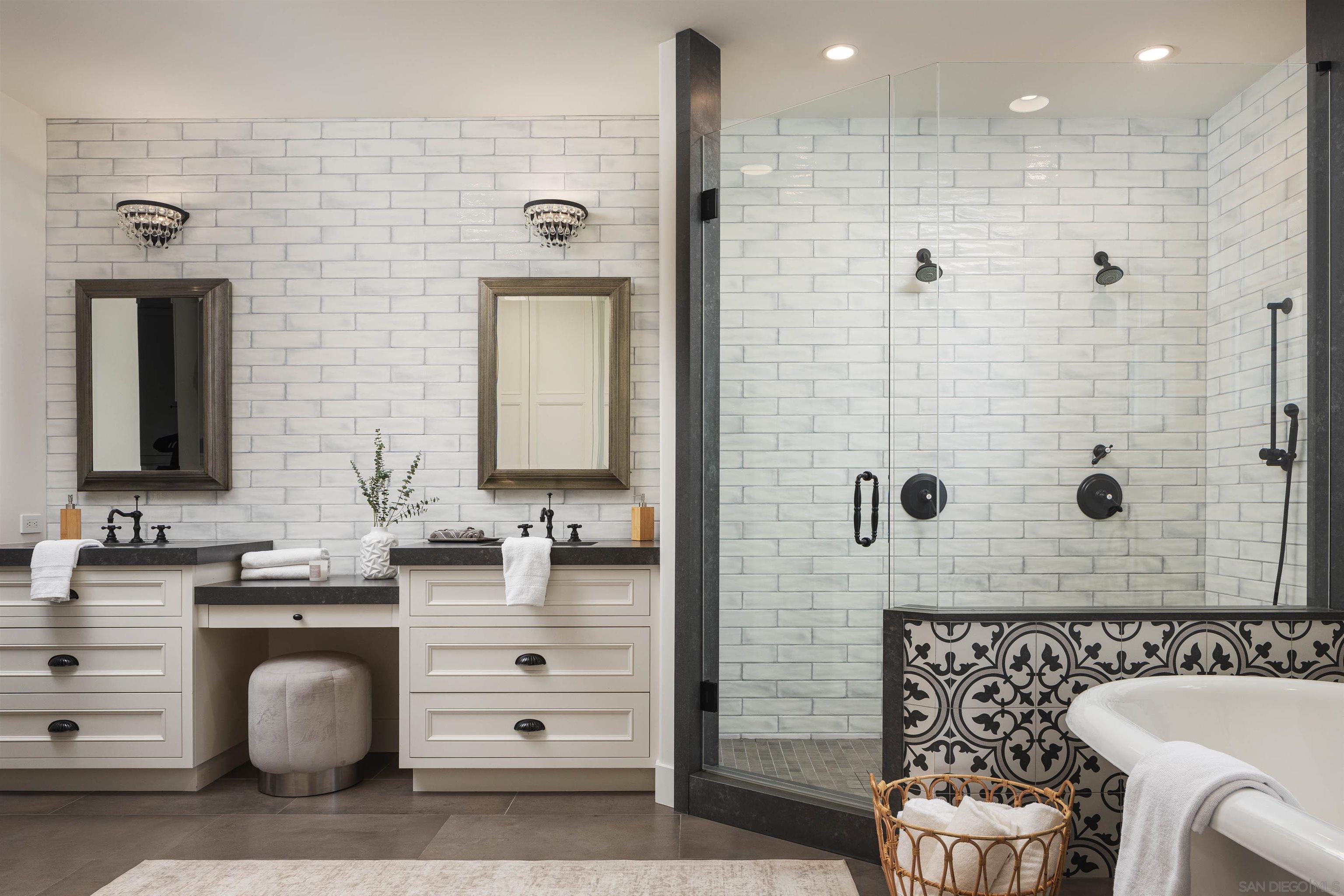 Detail Gallery Image 28 of 63 For 18085  via Roma, Yorba Linda,  CA 92886 - 4 Beds | 4/1 Baths