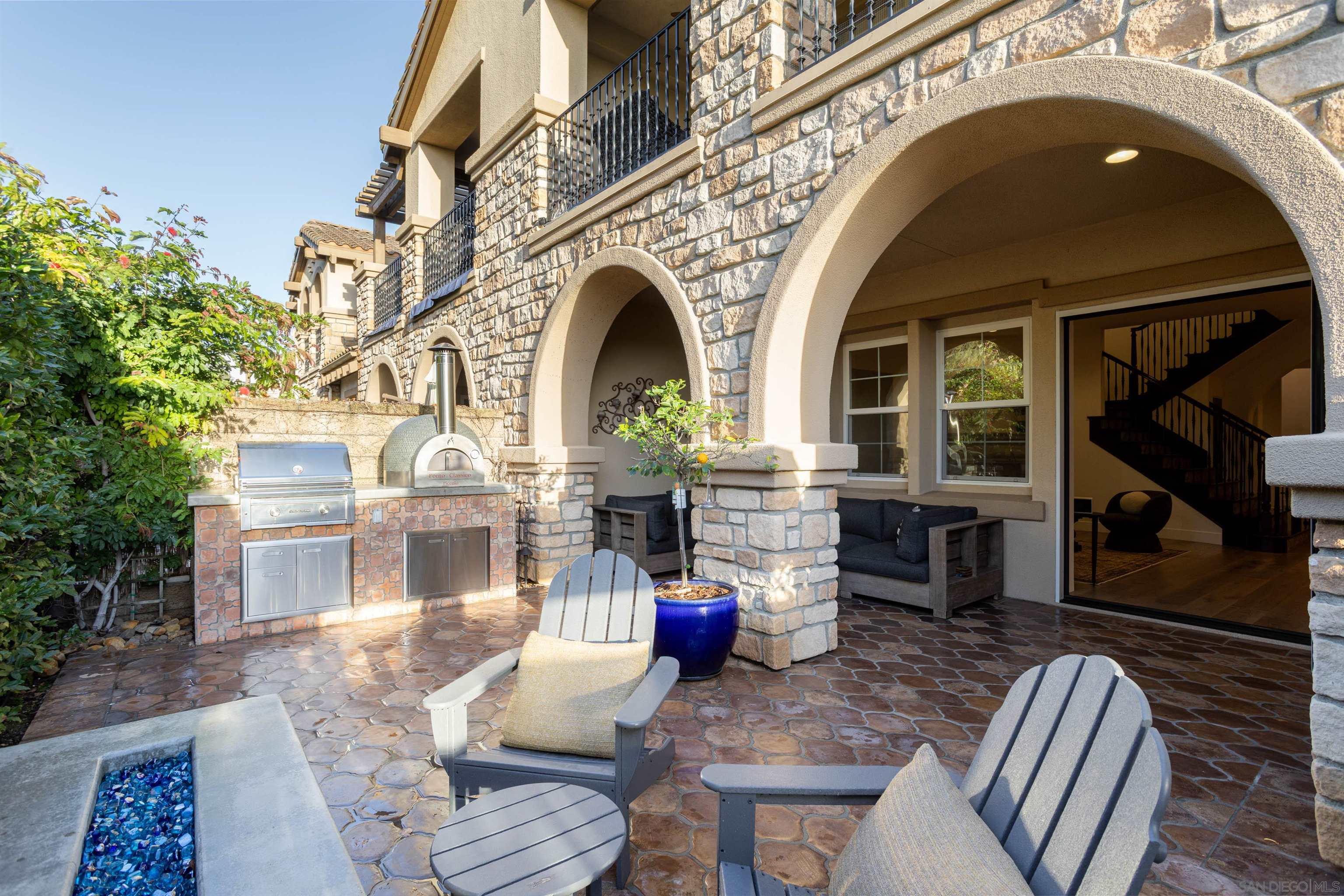 Detail Gallery Image 52 of 63 For 18085  via Roma, Yorba Linda,  CA 92886 - 4 Beds | 4/1 Baths