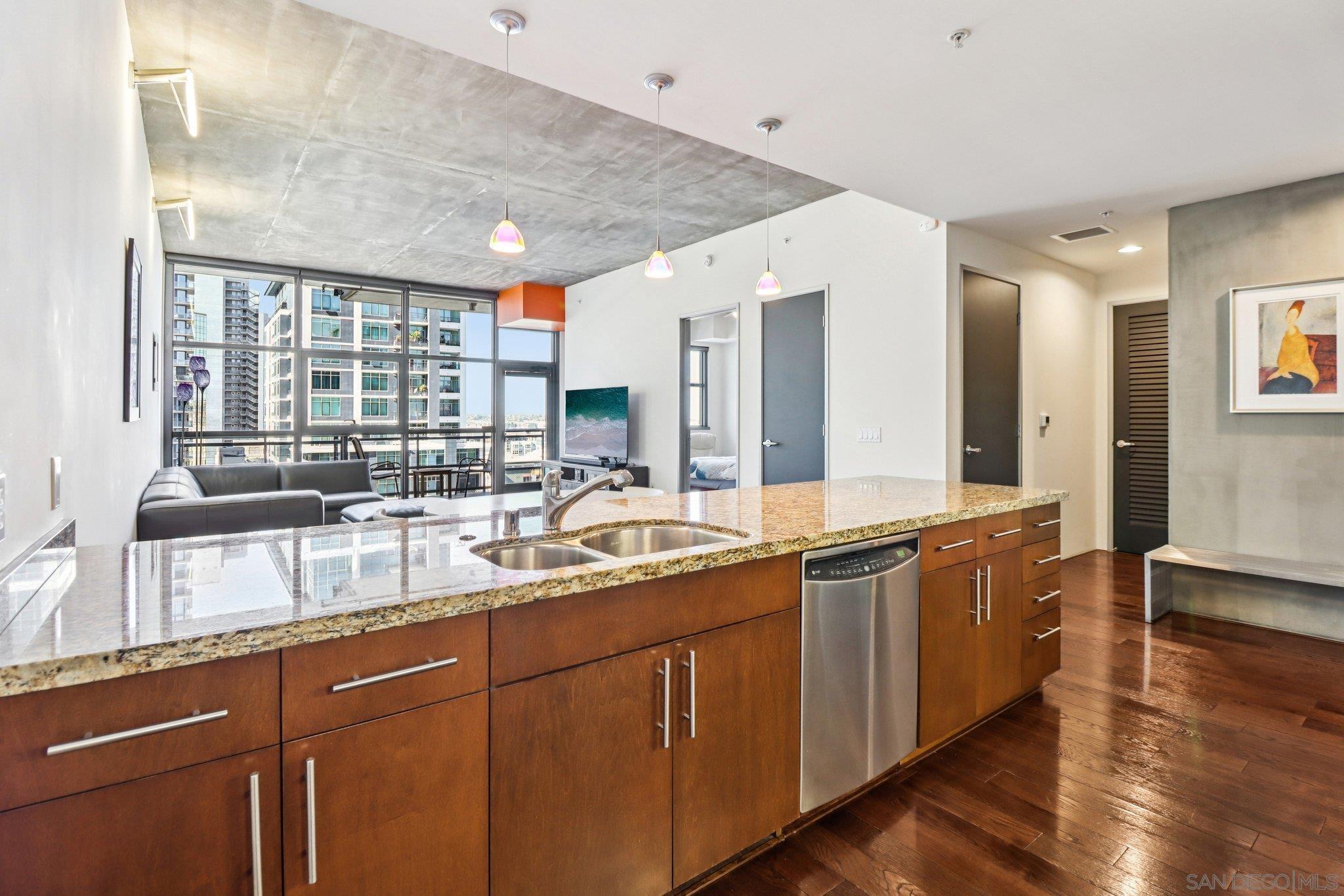 Detail Gallery Image 16 of 38 For 1494  Union St  #908,  San Diego,  CA 92101 - 1 Beds | 1 Baths