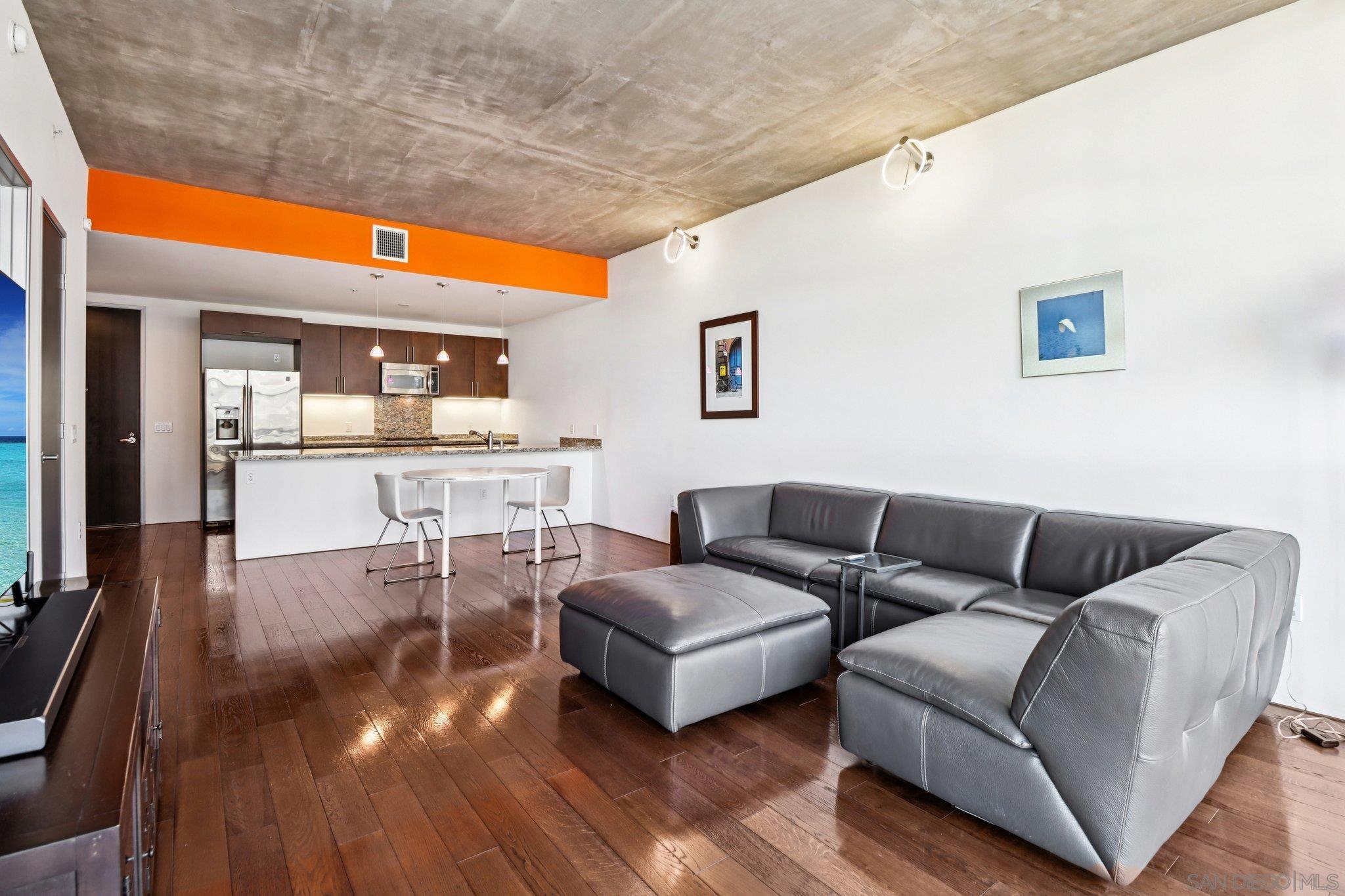 Detail Gallery Image 3 of 38 For 1494  Union St  #908,  San Diego,  CA 92101 - 1 Beds | 1 Baths