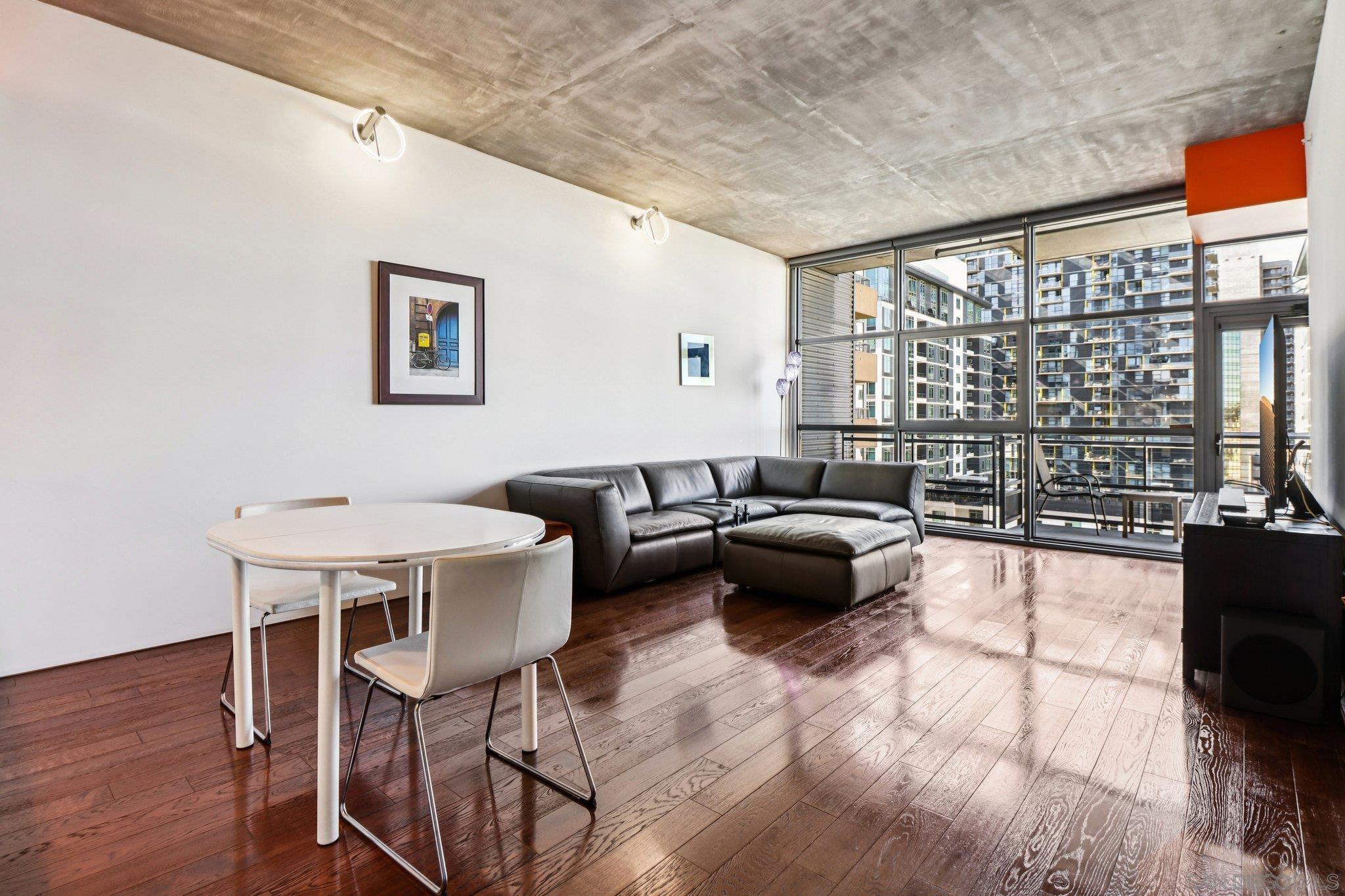 Detail Gallery Image 4 of 38 For 1494  Union St  #908,  San Diego,  CA 92101 - 1 Beds | 1 Baths