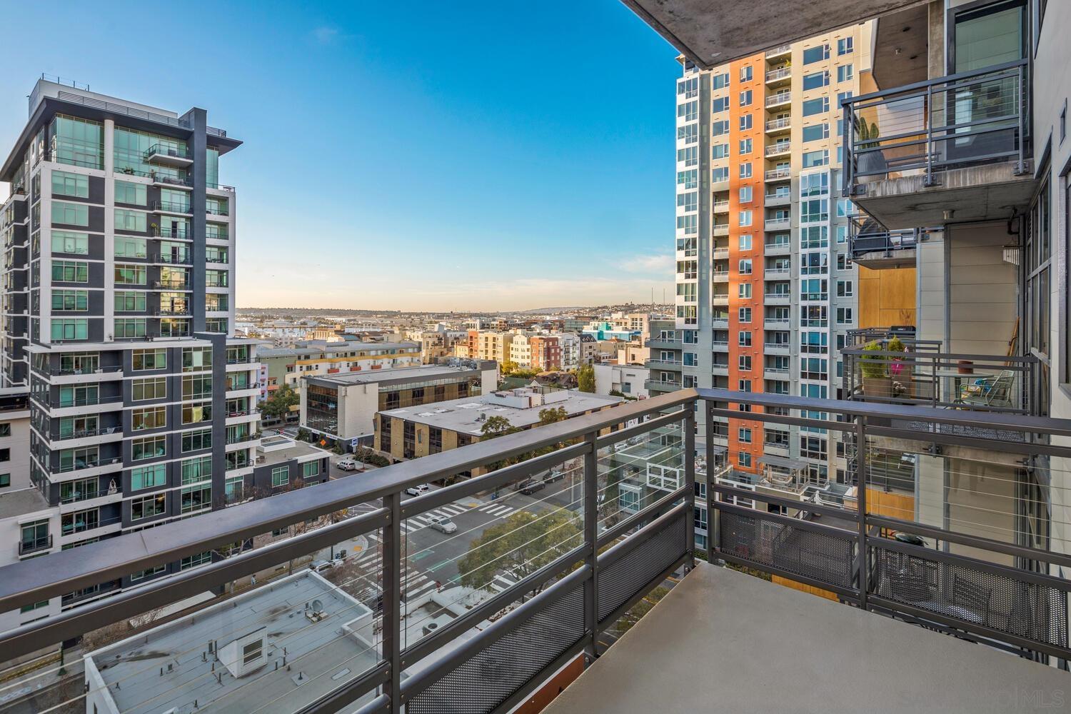 Detail Gallery Image 5 of 38 For 1494  Union St  #908,  San Diego,  CA 92101 - 1 Beds | 1 Baths