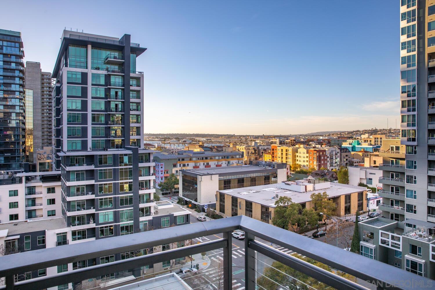 Detail Gallery Image 6 of 38 For 1494  Union St  #908,  San Diego,  CA 92101 - 1 Beds | 1 Baths