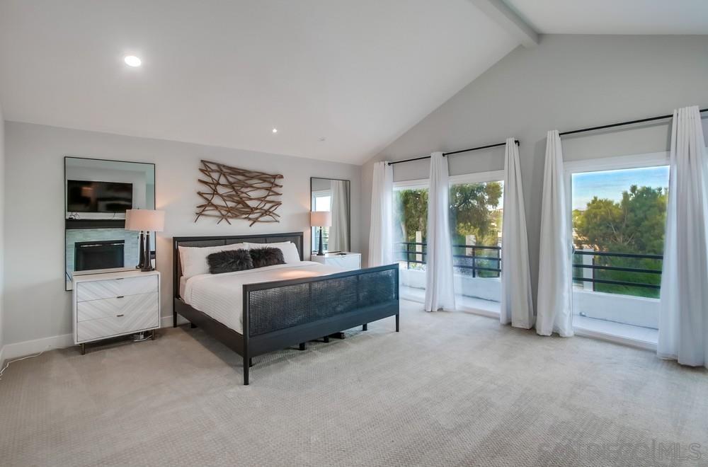 Detail Gallery Image 33 of 74 For 13297  Portofino Drive, Del Mar,  CA 92014 - 5 Beds | 3/1 Baths