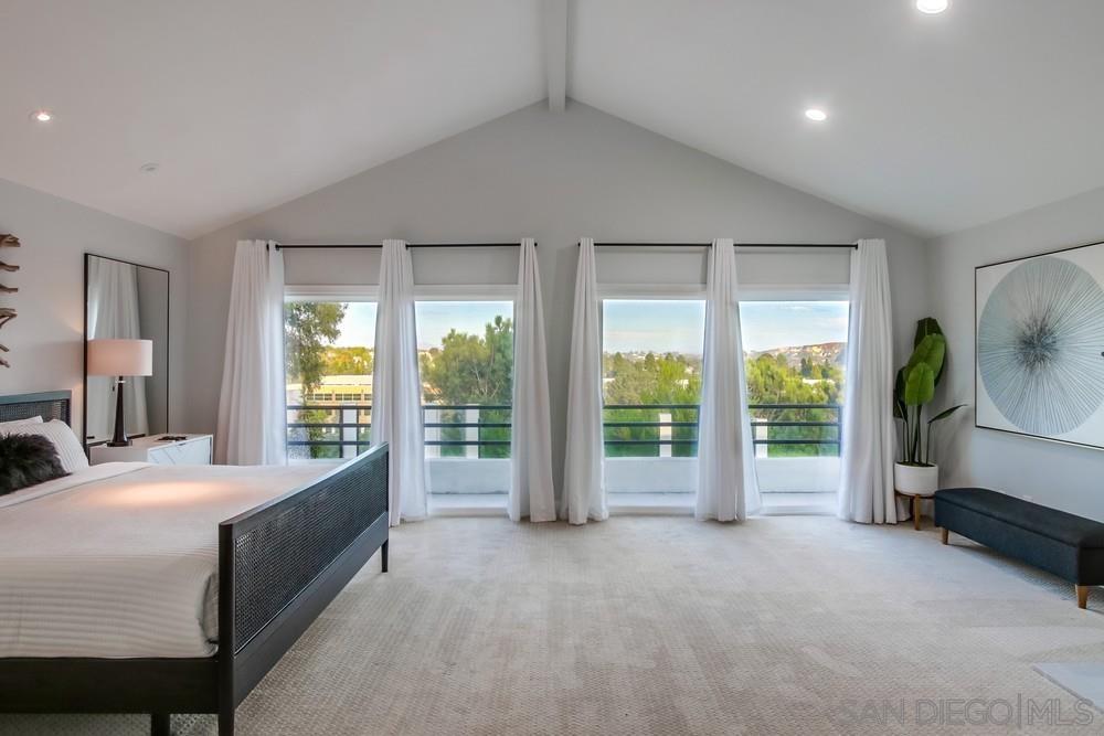 Detail Gallery Image 34 of 74 For 13297  Portofino Drive, Del Mar,  CA 92014 - 5 Beds | 3/1 Baths