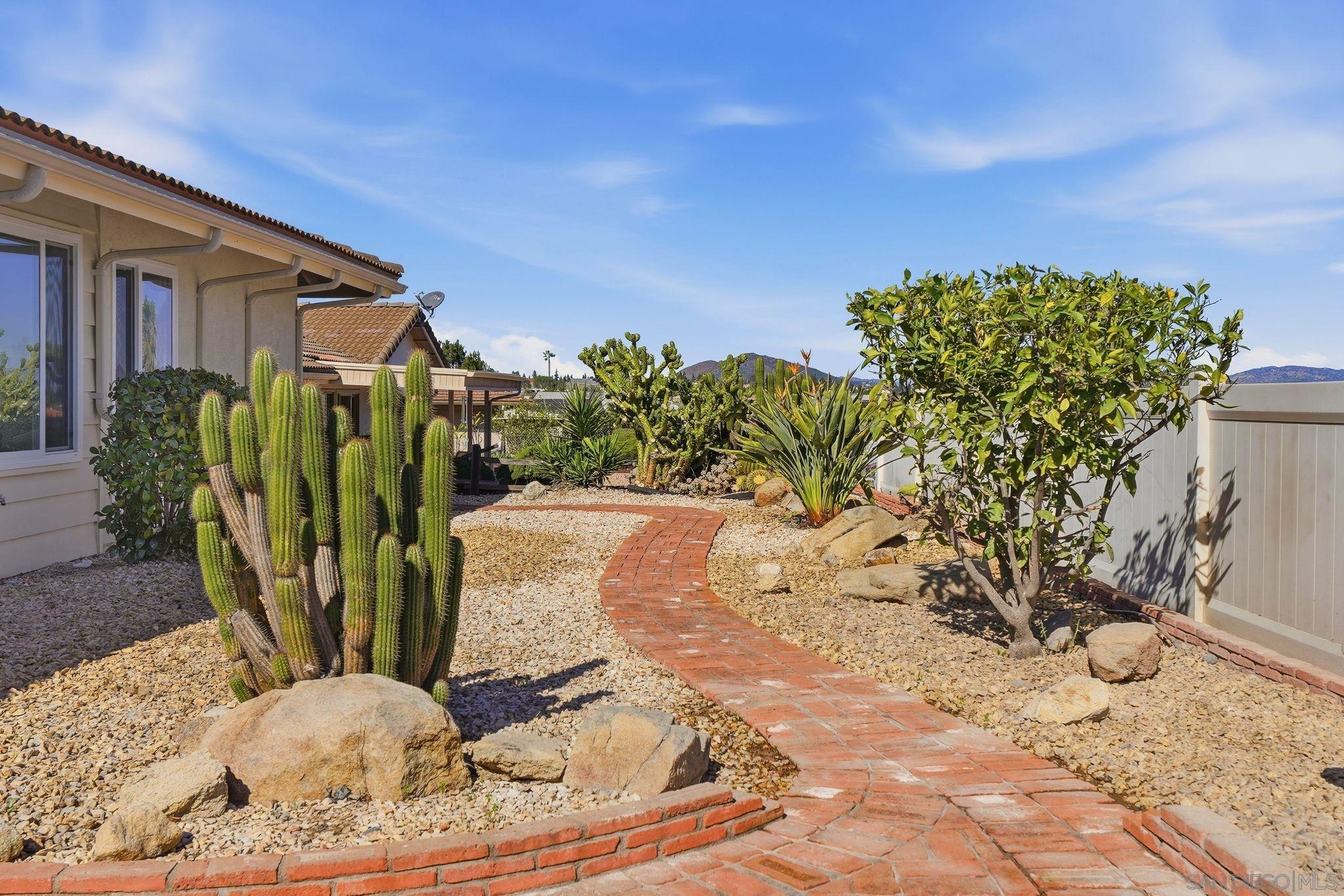 Detail Gallery Image 32 of 44 For 16625  San Tomas Dr, San Diego,  CA 92128 - 3 Beds | 2 Baths