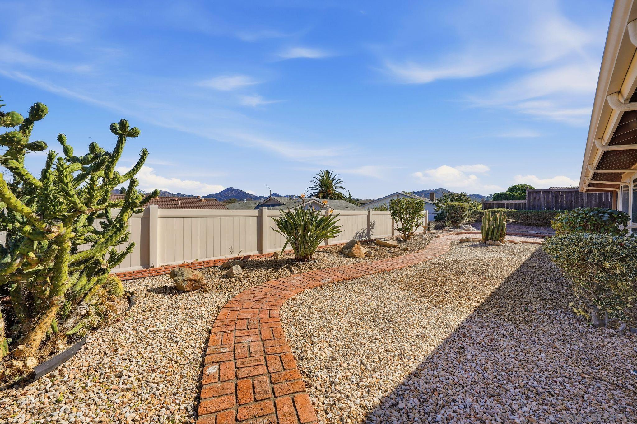 Detail Gallery Image 35 of 44 For 16625  San Tomas Dr, San Diego,  CA 92128 - 3 Beds | 2 Baths