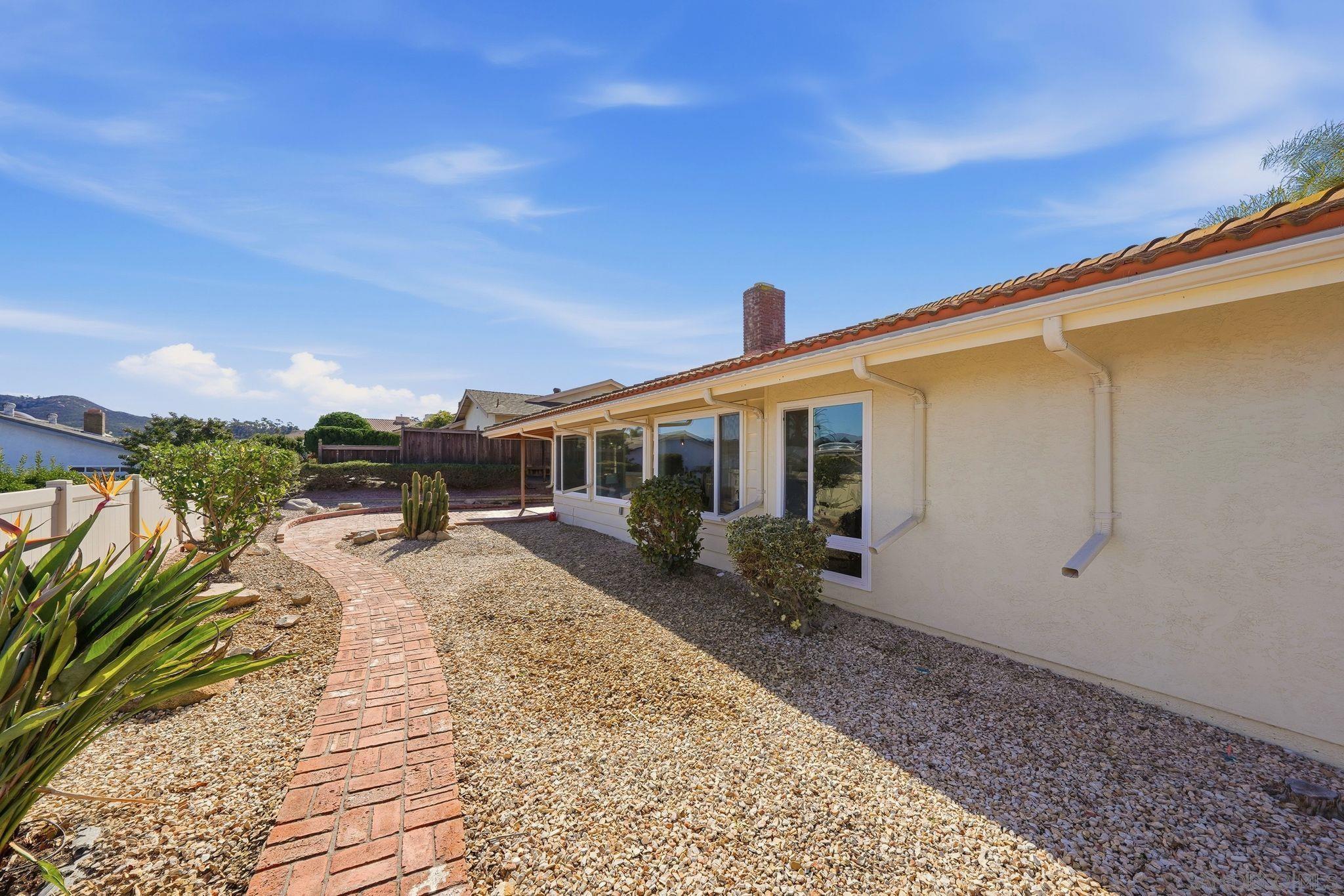 Detail Gallery Image 37 of 44 For 16625  San Tomas Dr, San Diego,  CA 92128 - 3 Beds | 2 Baths