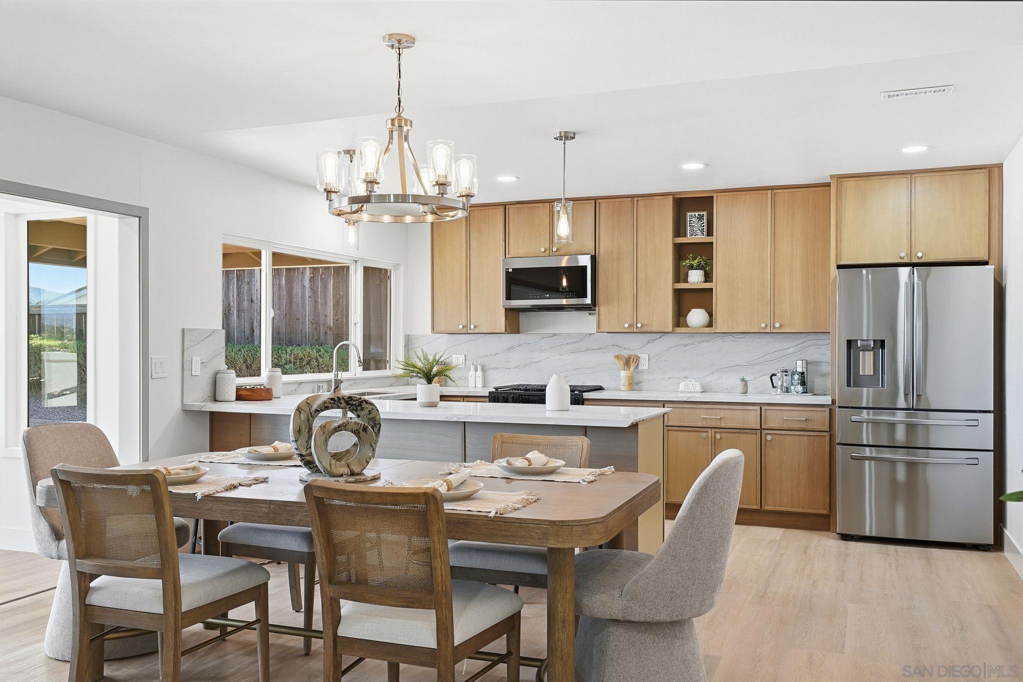 Detail Gallery Image 8 of 44 For 16625  San Tomas Dr, San Diego,  CA 92128 - 3 Beds | 2 Baths