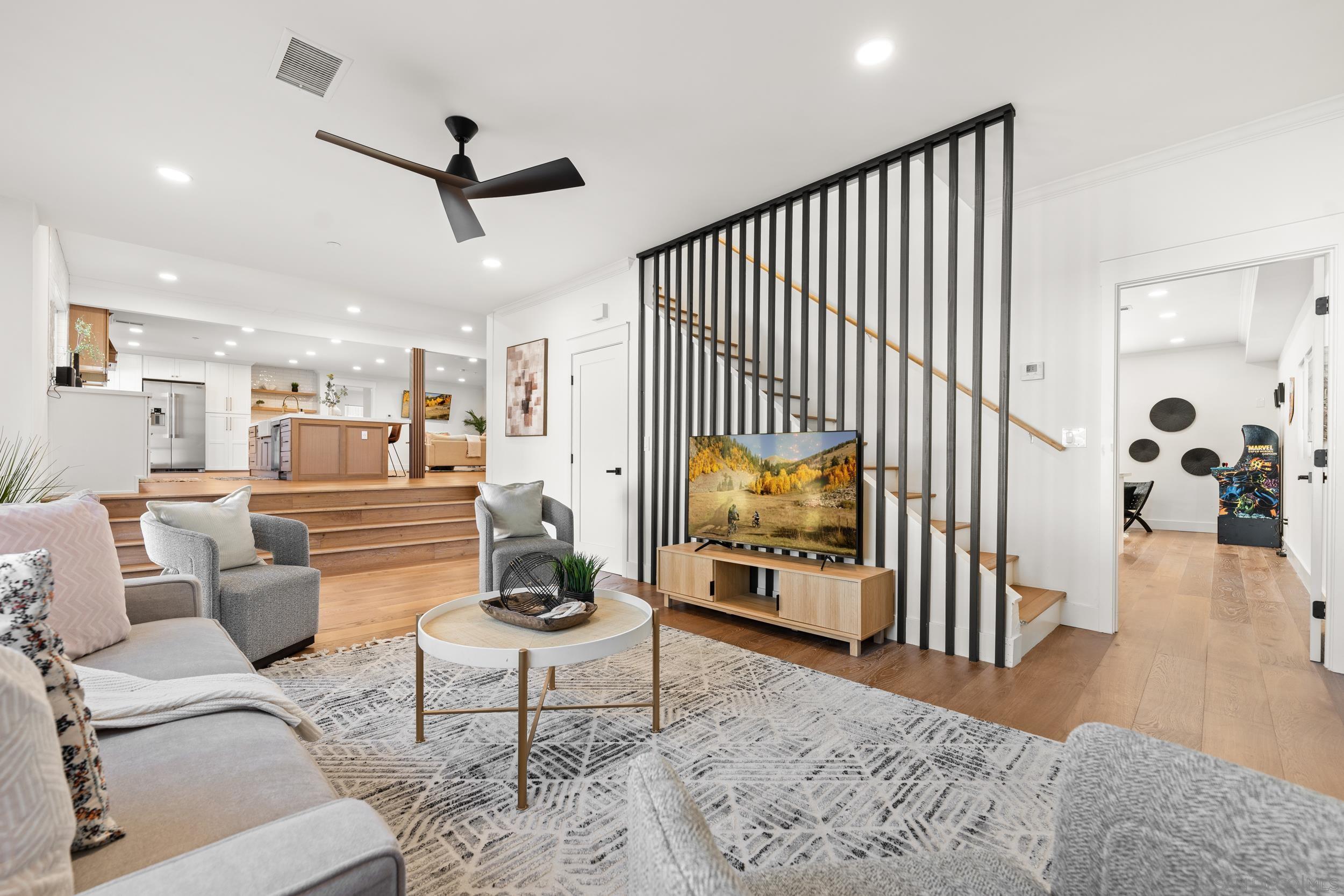 Detail Gallery Image 15 of 32 For 16021  Pomerado, Poway,  CA 92064 - 6 Beds | 5 Baths