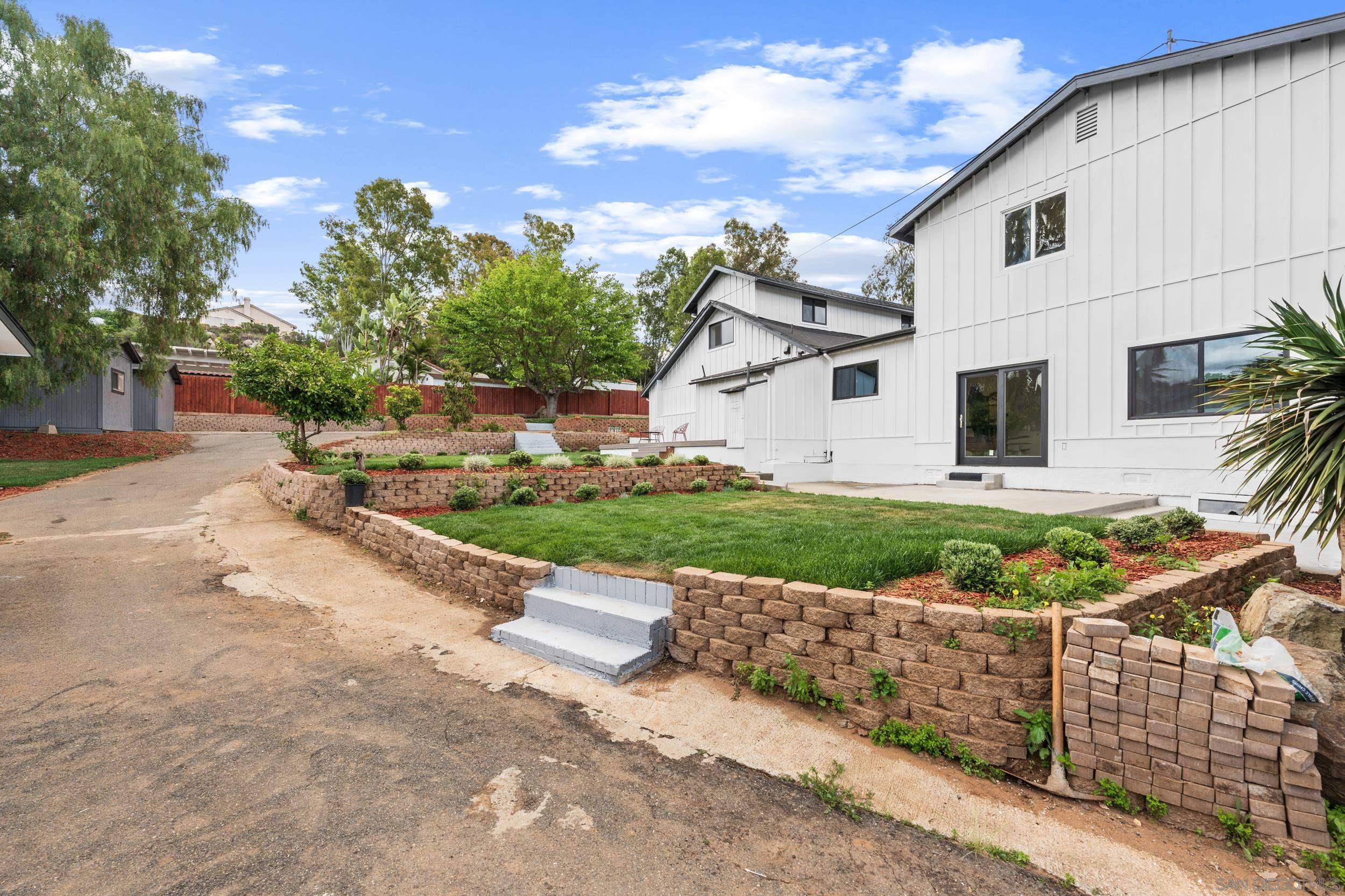 Detail Gallery Image 31 of 32 For 16021  Pomerado, Poway,  CA 92064 - 6 Beds | 5 Baths