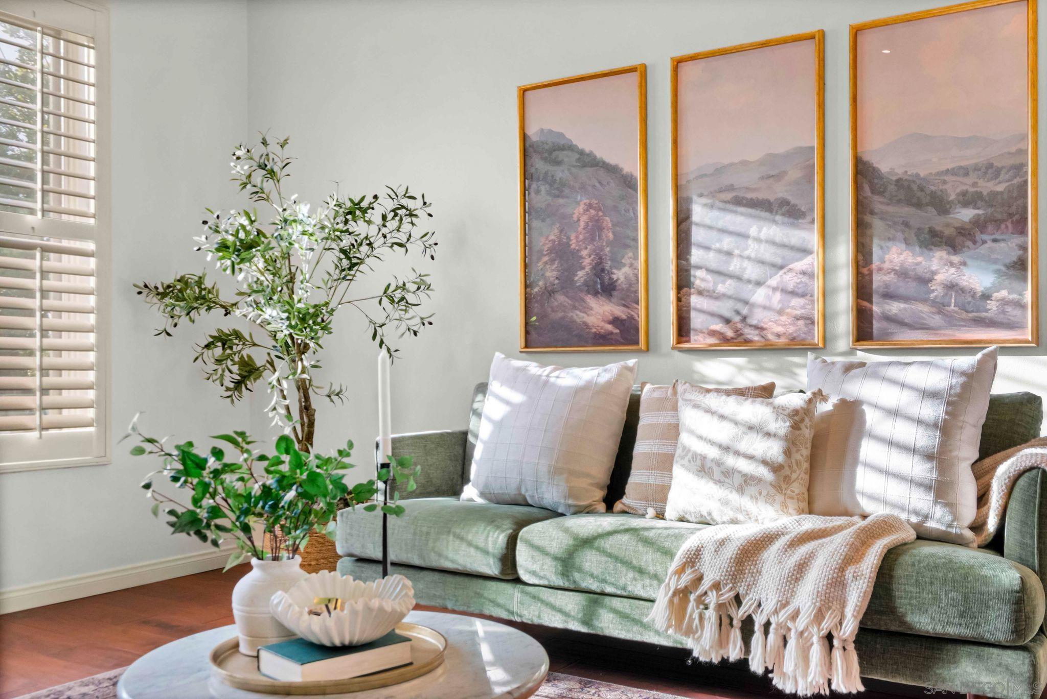 Detail Gallery Image 3 of 37 For 7455  Draper Ave  #2,  La Jolla,  CA 92037 - 3 Beds | 2/1 Baths