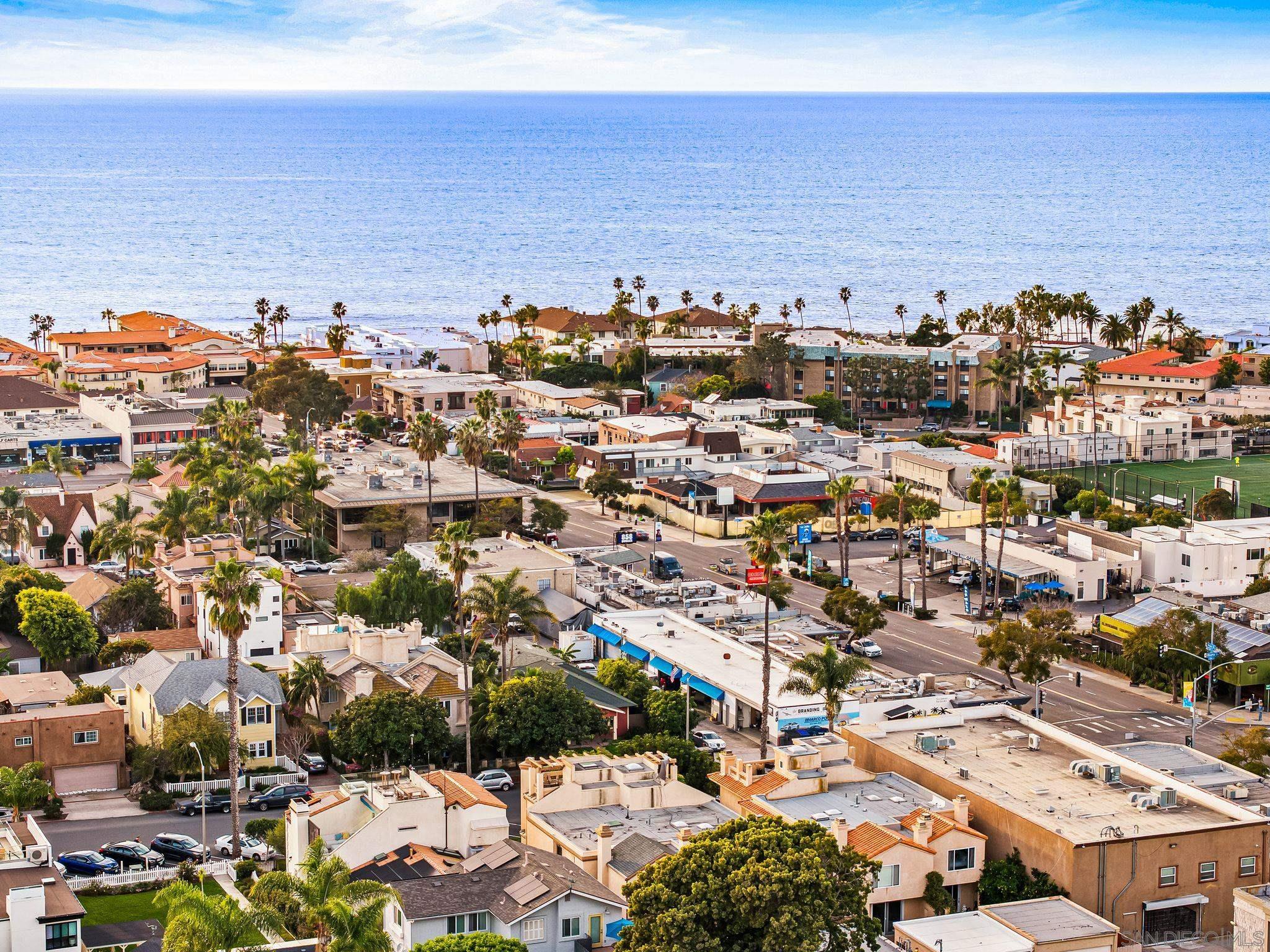 Detail Gallery Image 34 of 37 For 7455  Draper Ave  #2,  La Jolla,  CA 92037 - 3 Beds | 2/1 Baths