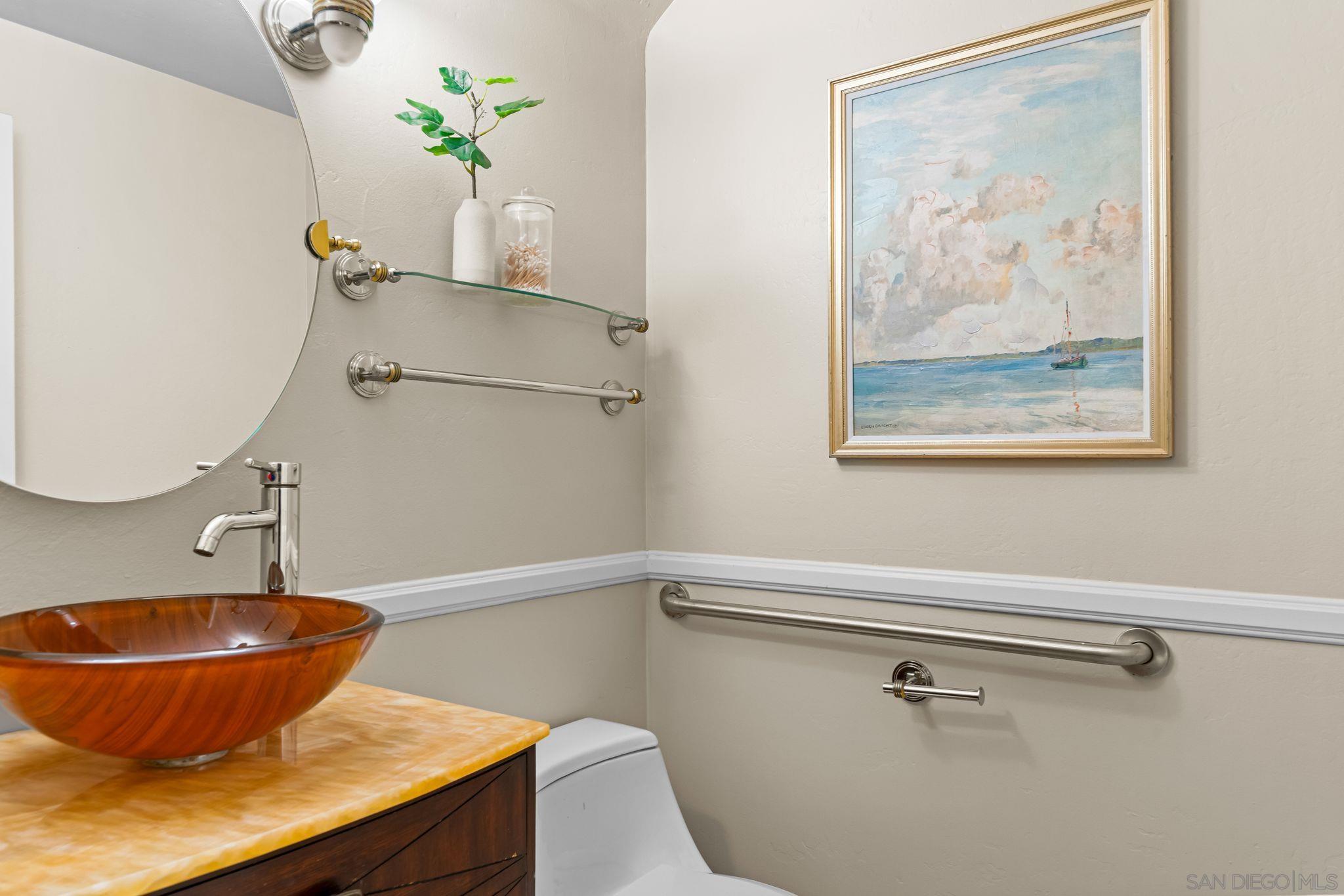 Detail Gallery Image 7 of 37 For 7455  Draper Ave  #2,  La Jolla,  CA 92037 - 3 Beds | 2/1 Baths