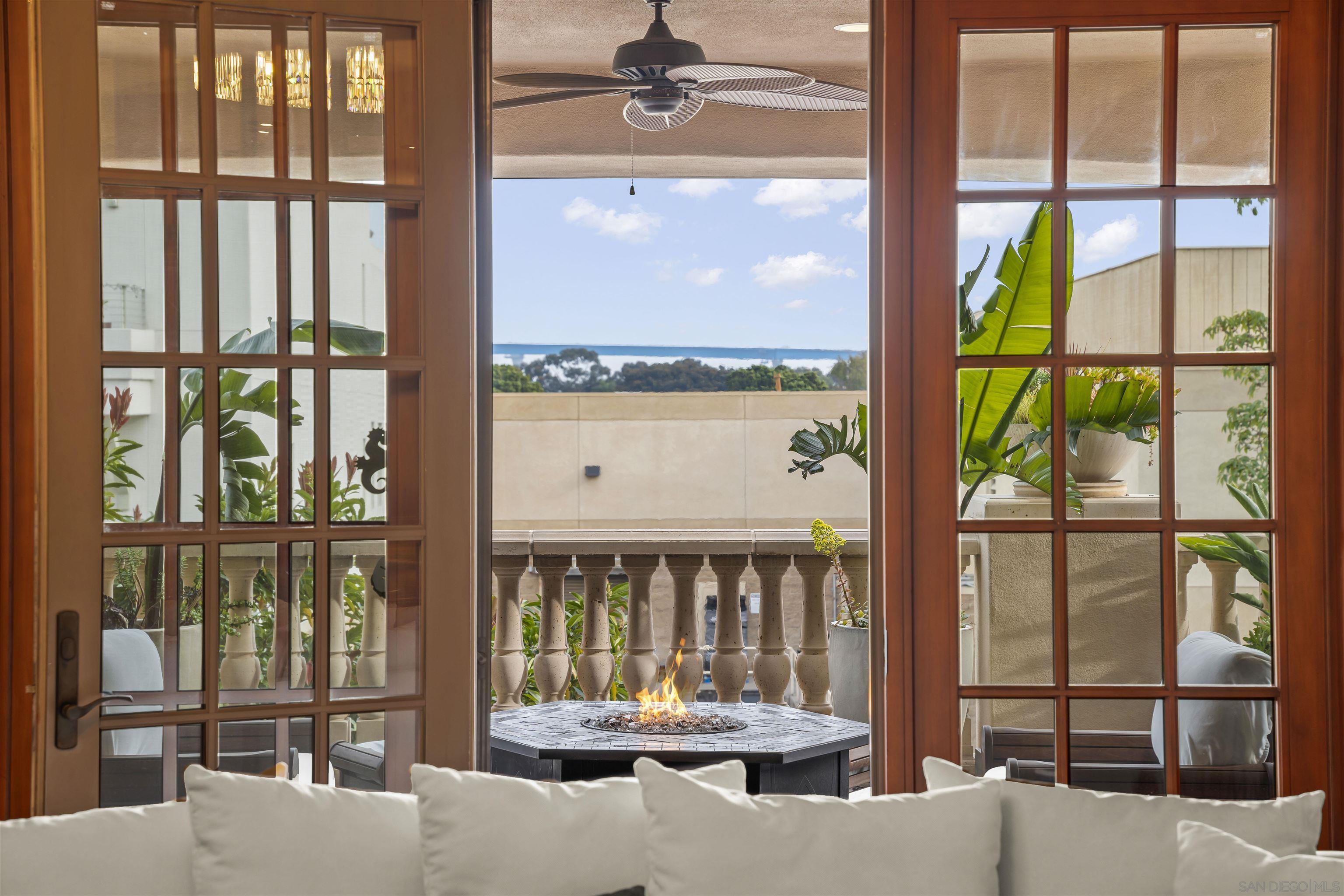 Detail Gallery Image 14 of 59 For 120  C Ave  206, Coronado,  CA 92118 - 3 Beds | 2 Baths