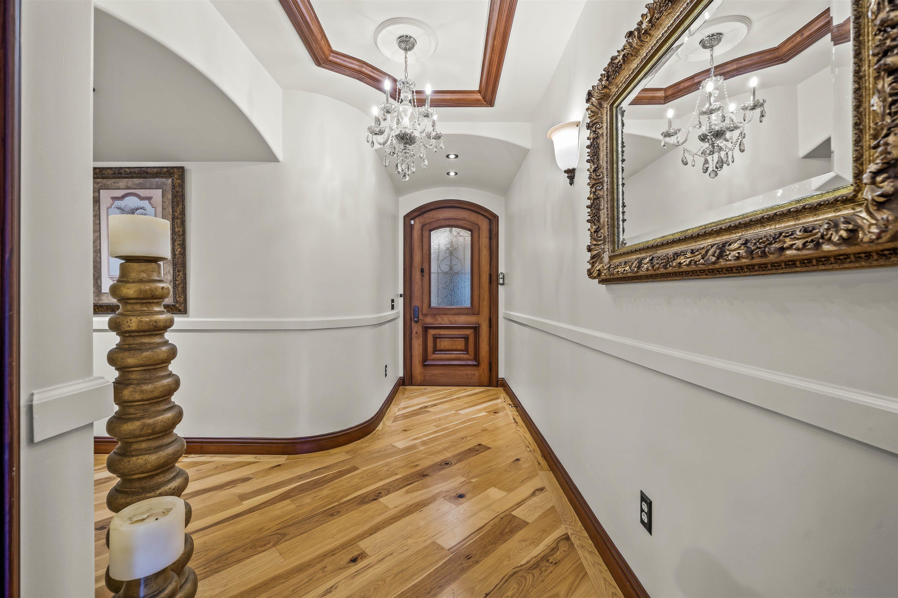 Detail Gallery Image 5 of 59 For 120  C Ave  206, Coronado,  CA 92118 - 3 Beds | 2 Baths