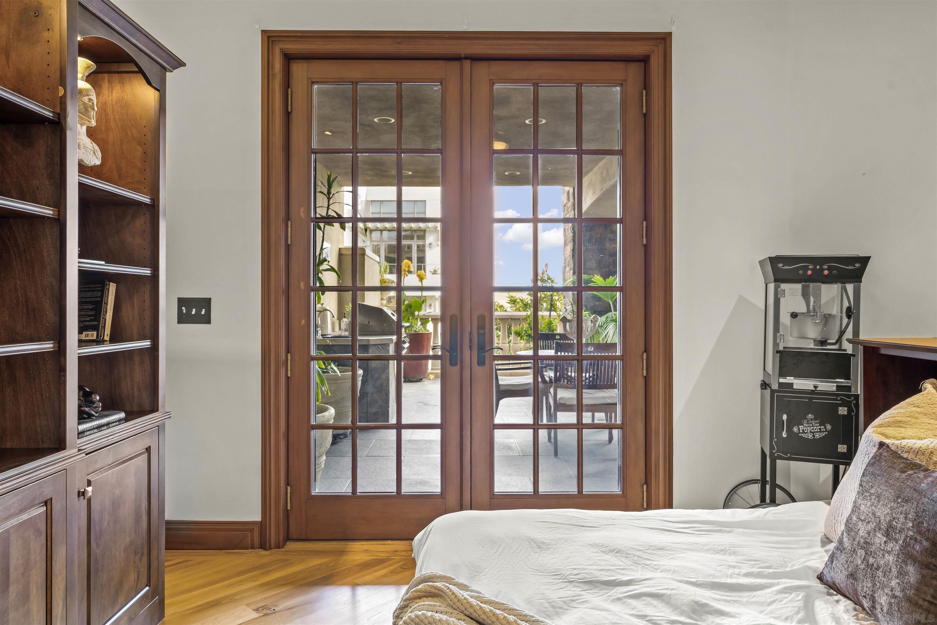 Detail Gallery Image 52 of 59 For 120  C Ave  206, Coronado,  CA 92118 - 3 Beds | 2 Baths