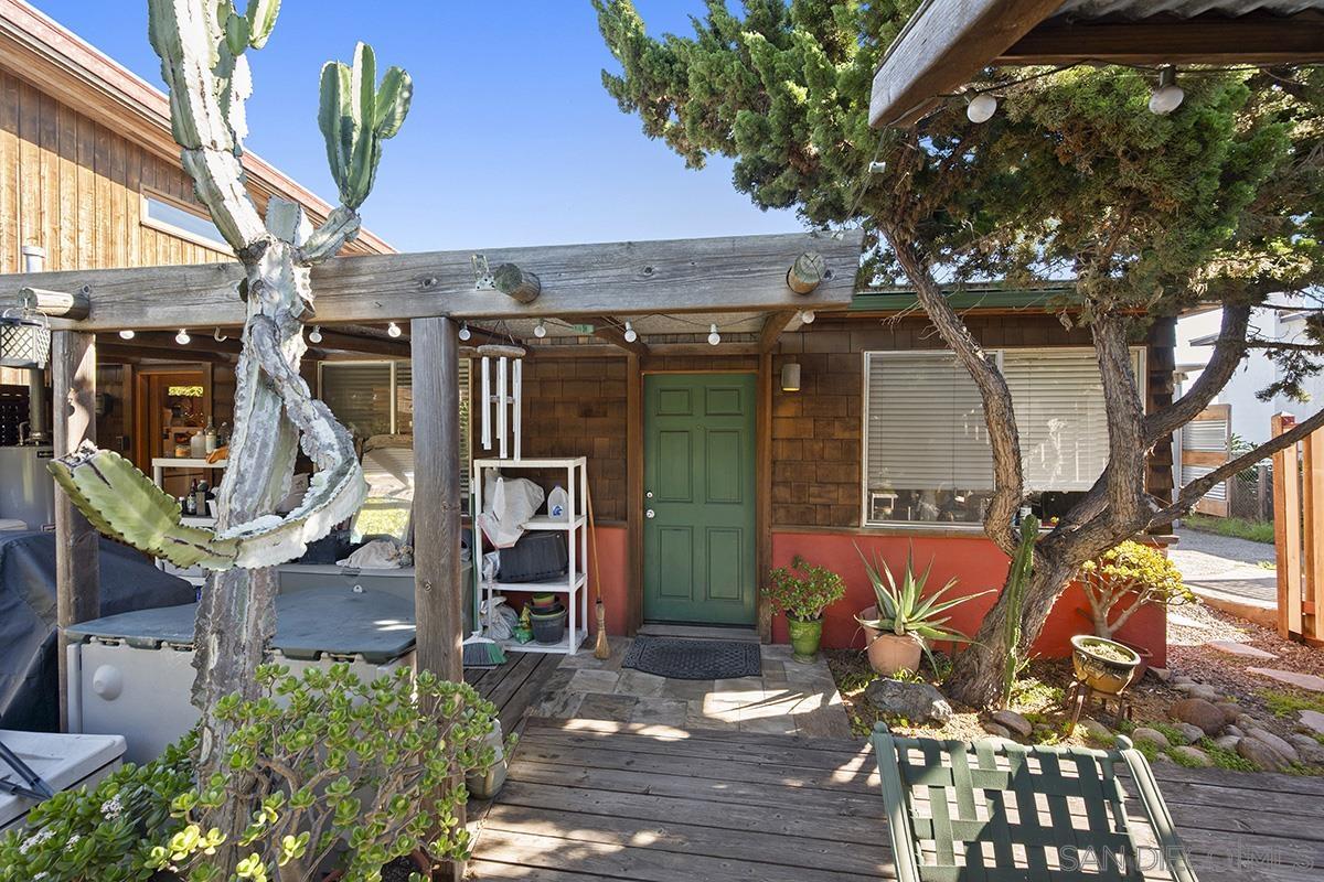 Detail Gallery Image 34 of 37 For 1817  David St, San Diego,  CA 92111 - 5 Beds | 3/1 Baths