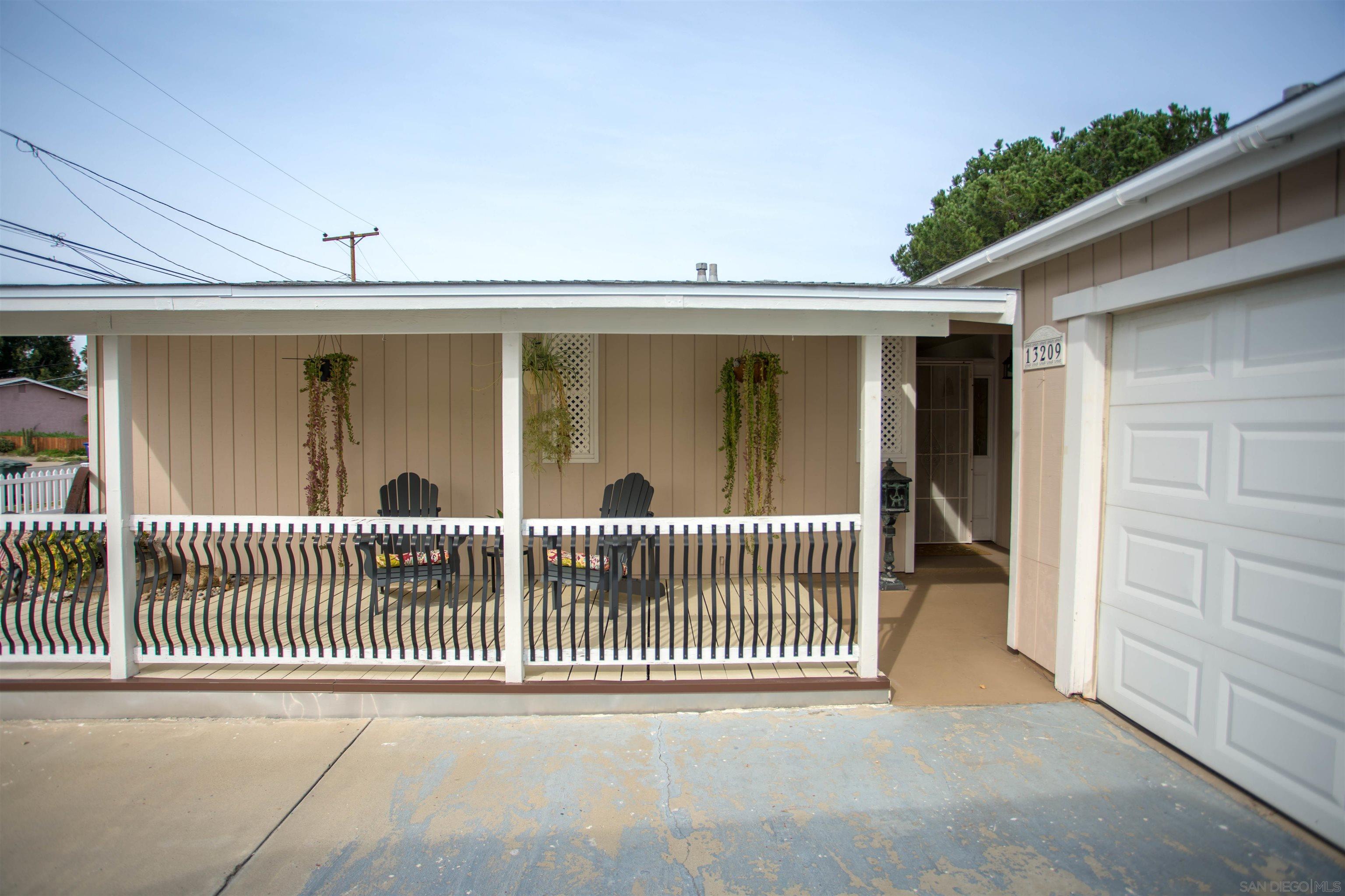 Detail Gallery Image 4 of 34 For 13209  Neddick Ave, Poway,  CA 92064 - 3 Beds | 2 Baths