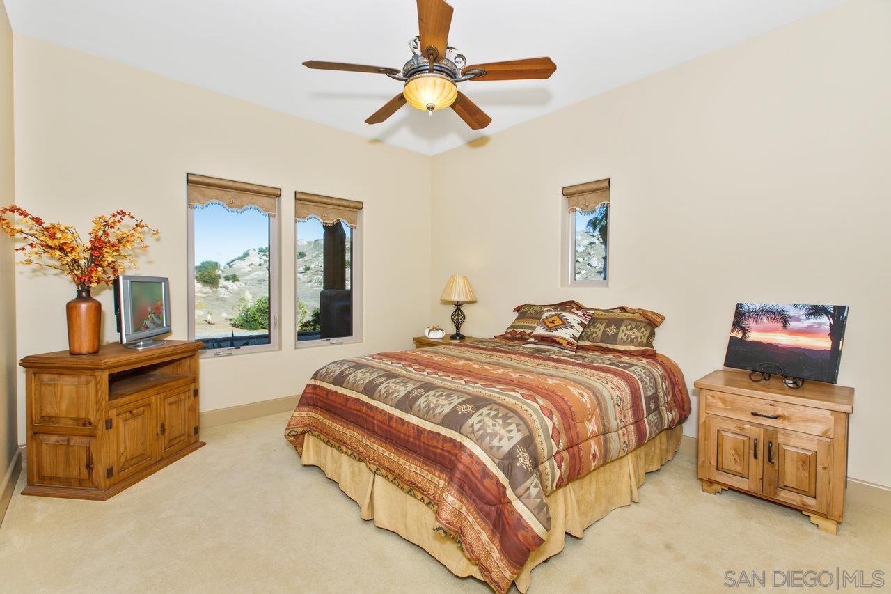 Detail Gallery Image 20 of 41 For 15715  Green Valley Truck Trail, Ramona,  CA 92065 - 3 Beds | 3 Baths