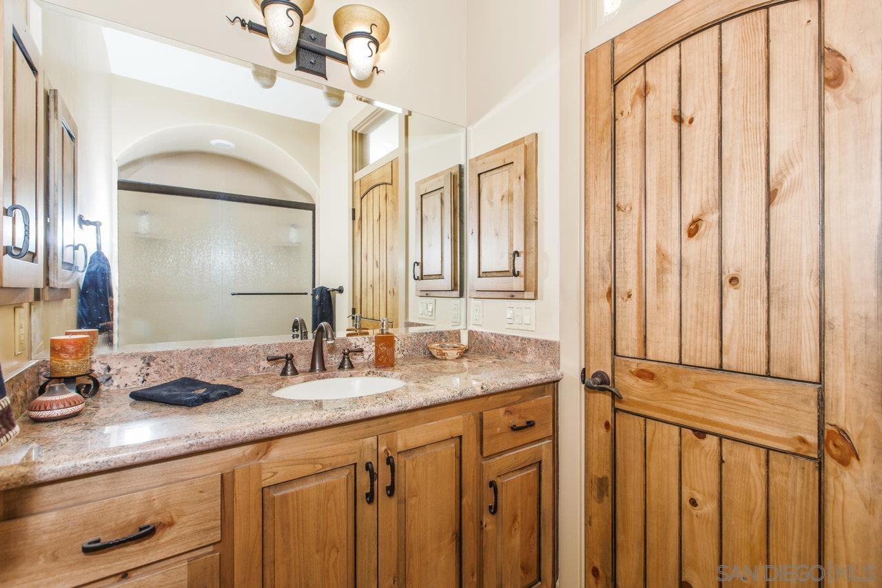 Detail Gallery Image 21 of 41 For 15715  Green Valley Truck Trail, Ramona,  CA 92065 - 3 Beds | 3 Baths