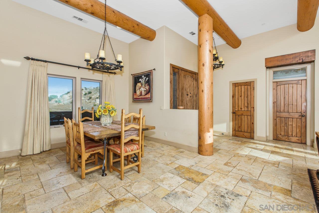 Detail Gallery Image 9 of 41 For 15715  Green Valley Truck Trail, Ramona,  CA 92065 - 3 Beds | 3 Baths