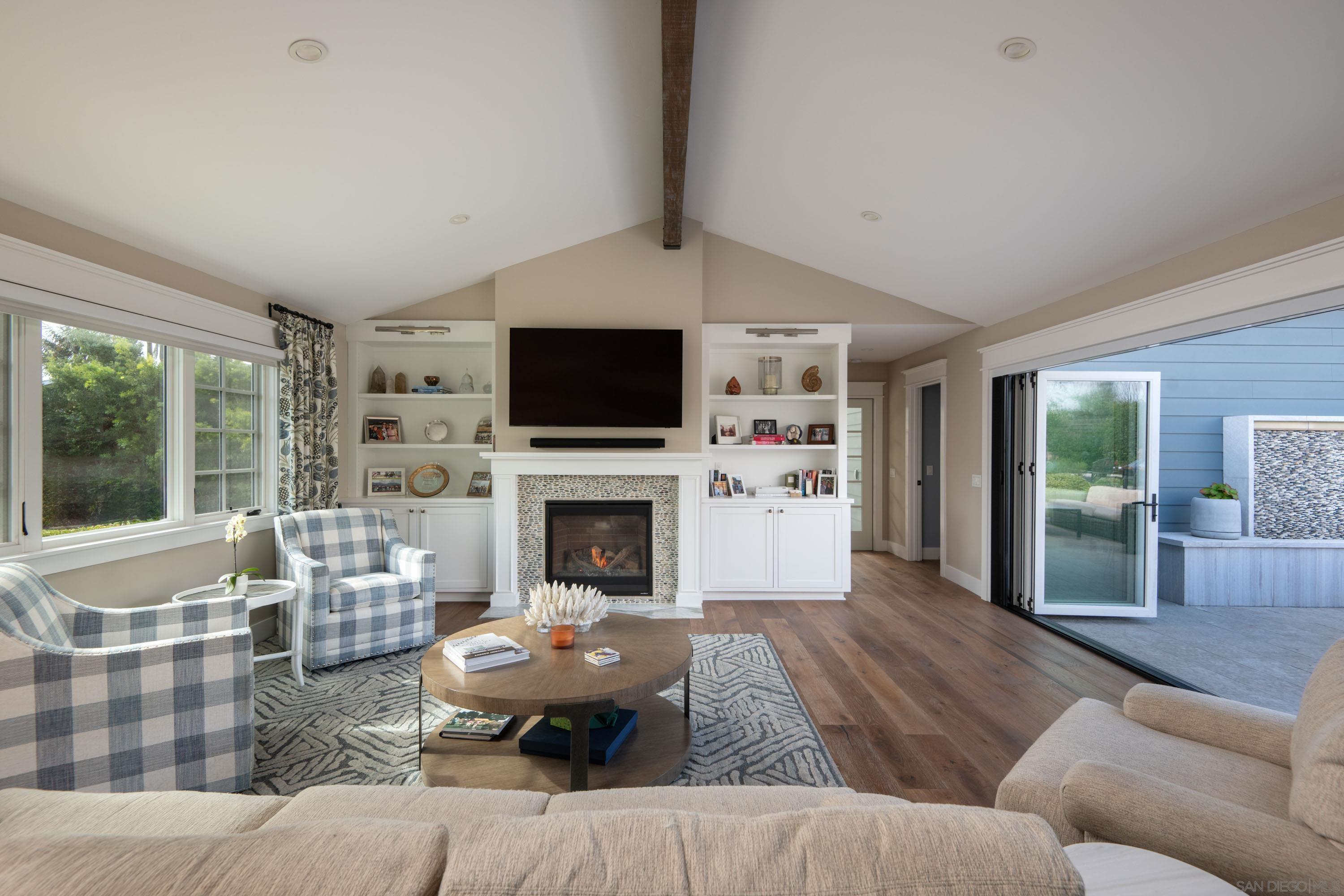 Detail Gallery Image 5 of 30 For 264  24th St., Del Mar,  CA 92014 - 4 Beds | 4 Baths