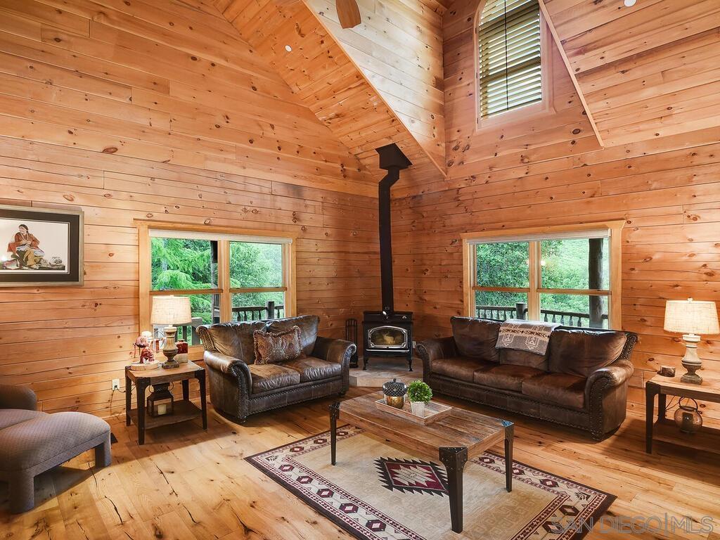 Detail Gallery Image 11 of 63 For 1068 W Incense Cedar Road, Julian,  CA 92036 - 3 Beds | 3/1 Baths