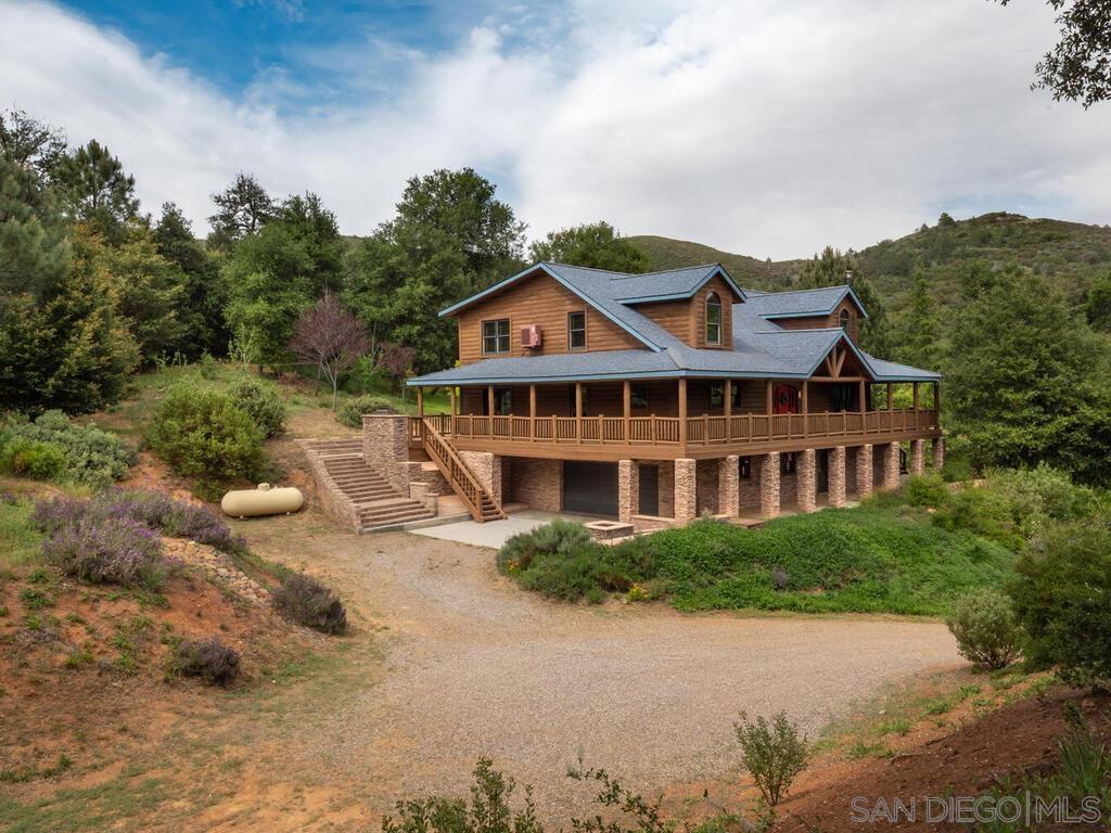Detail Gallery Image 4 of 63 For 1068 W Incense Cedar Road, Julian,  CA 92036 - 3 Beds | 3/1 Baths