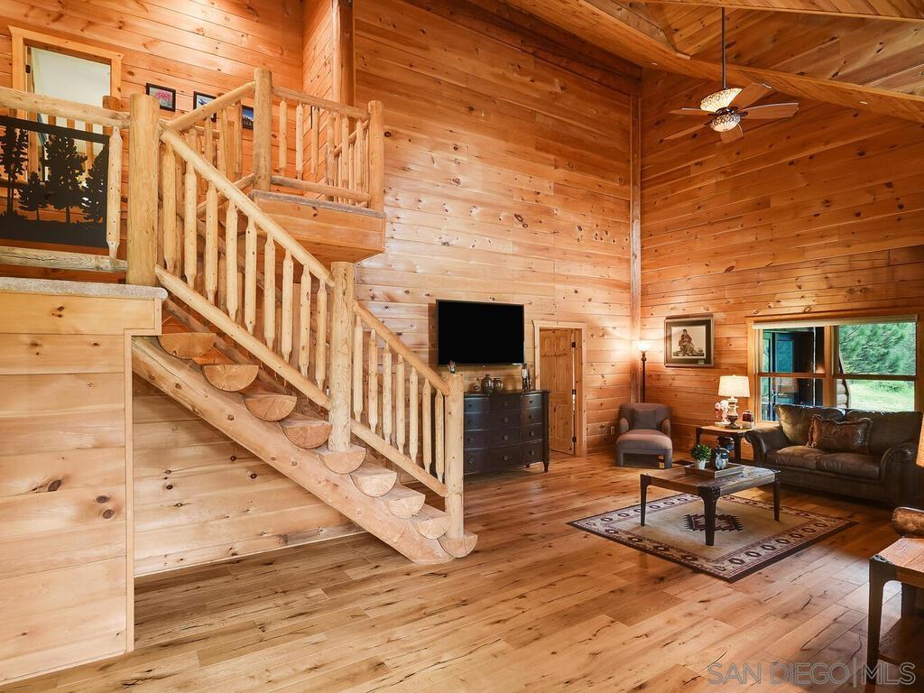 Detail Gallery Image 9 of 63 For 1068 W Incense Cedar Road, Julian,  CA 92036 - 3 Beds | 3/1 Baths