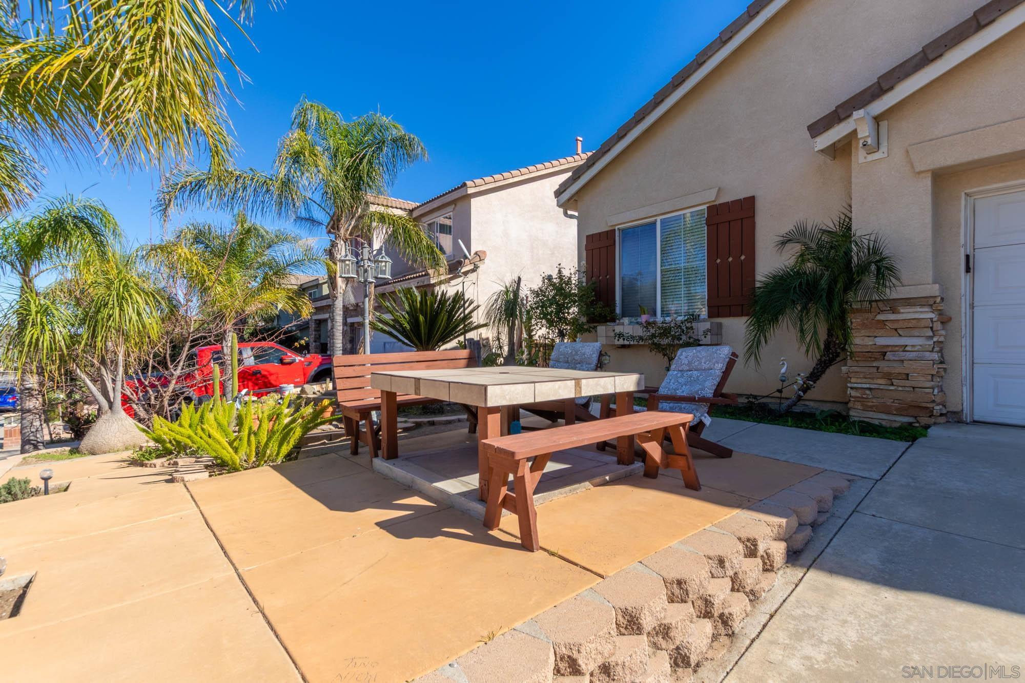 Detail Gallery Image 15 of 29 For 33134  Windward Way, Lake Elsinore,  CA 92530 - 4 Beds | 2 Baths