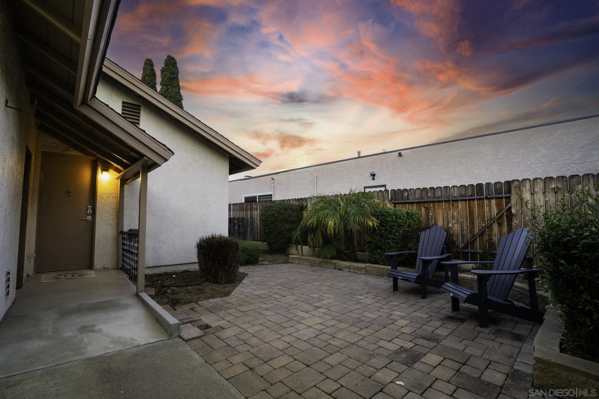 Detail Gallery Image 23 of 37 For 13010  Roundup Ave, San Diego,  CA 92129 - 6 Beds | 4 Baths