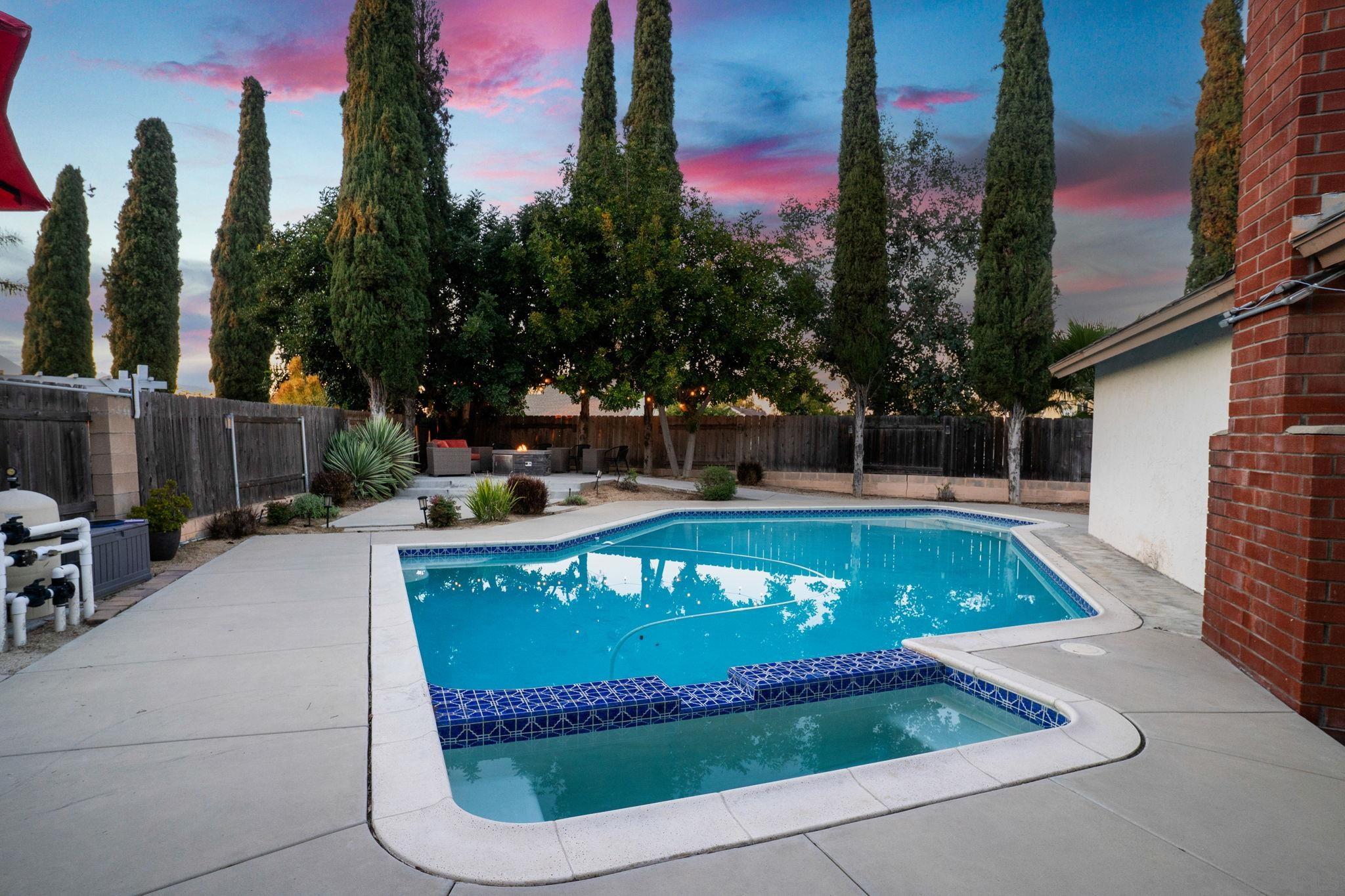 Detail Gallery Image 35 of 37 For 13010  Roundup Ave, San Diego,  CA 92129 - 6 Beds | 4 Baths