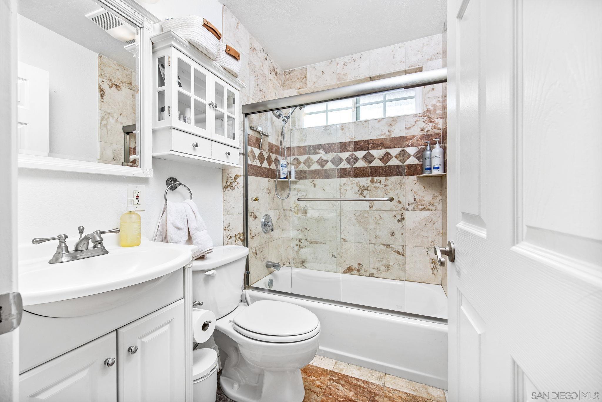 Detail Gallery Image 14 of 22 For 2912  Boundary St, San Diego,  CA 92104 - 2 Beds | 2 Baths