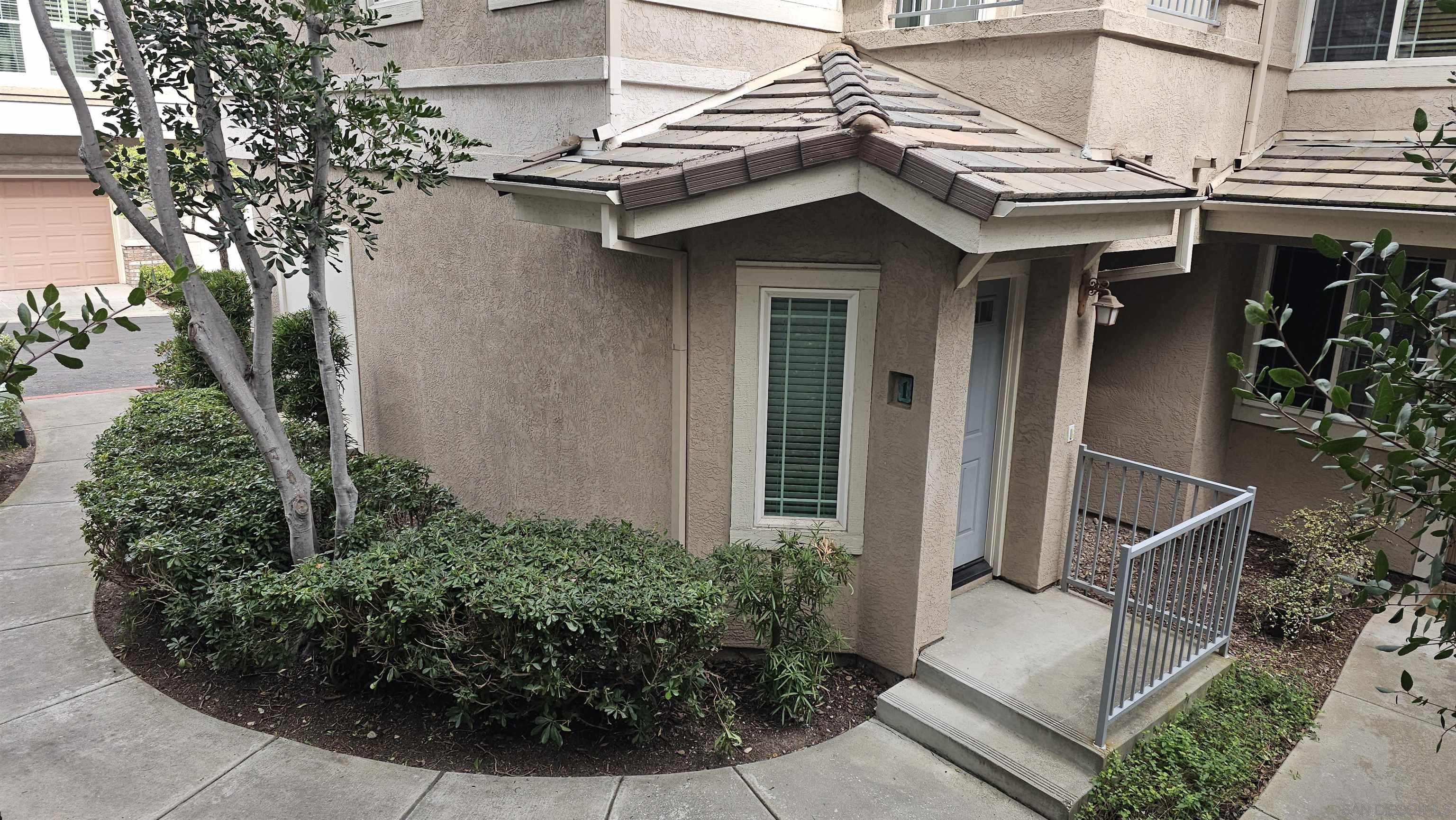 Detail Gallery Image 2 of 40 For 12031  World Trade Dr  1, San Diego,  CA 92128 - 2 Beds | 2 Baths