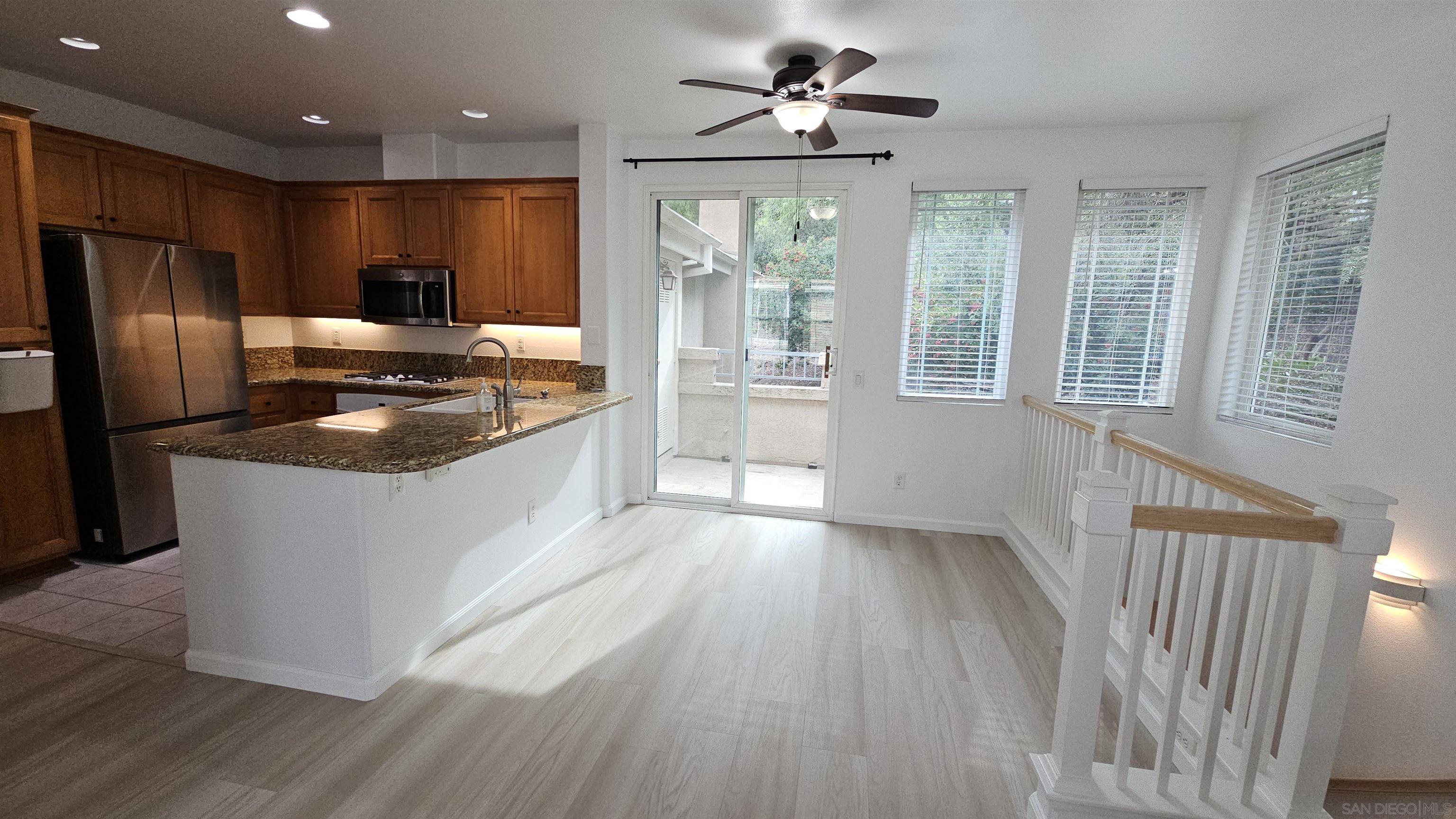 Detail Gallery Image 11 of 40 For 12031  World Trade Dr  1, San Diego,  CA 92128 - 2 Beds | 2 Baths