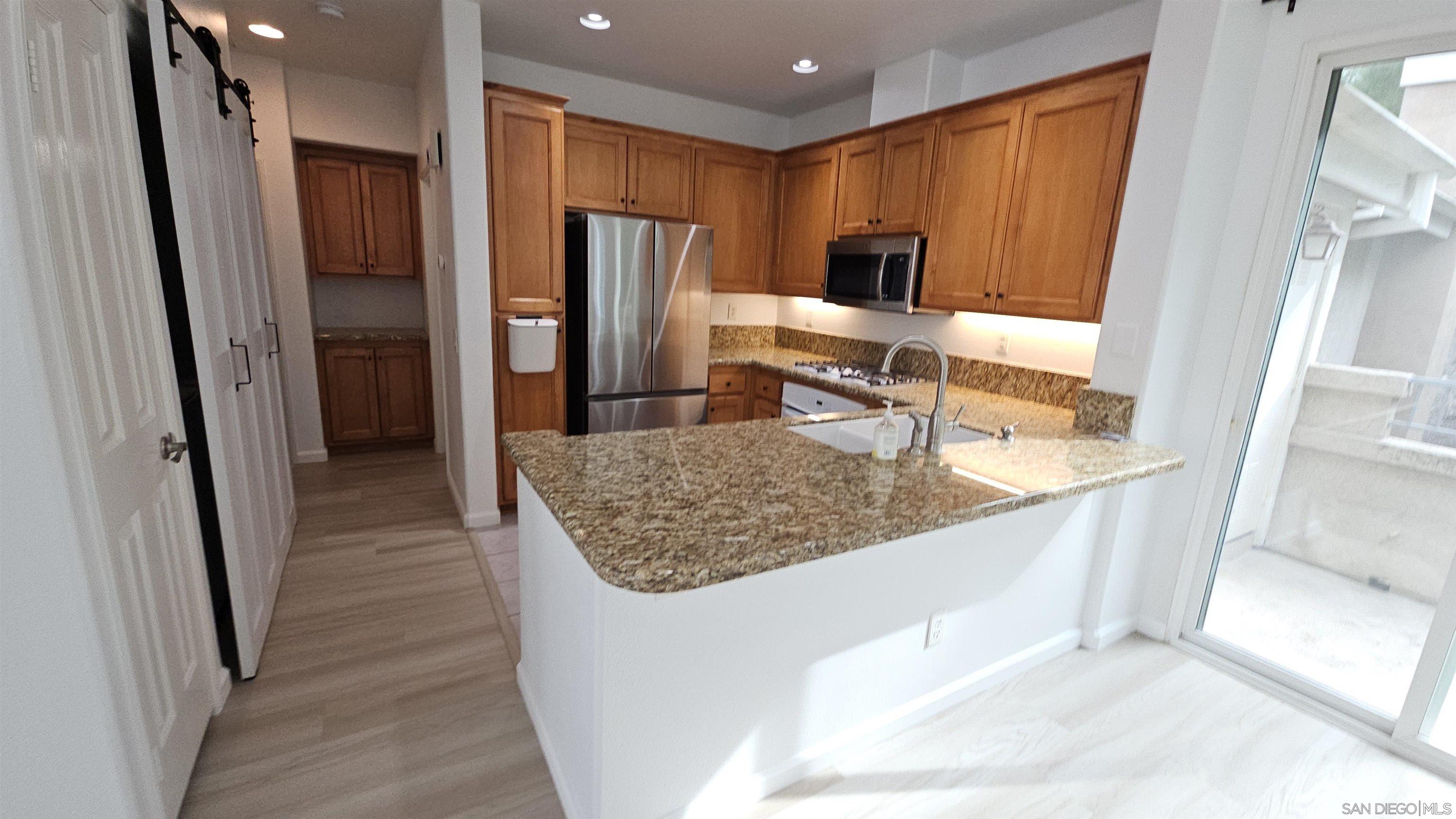 Detail Gallery Image 12 of 40 For 12031  World Trade Dr  1, San Diego,  CA 92128 - 2 Beds | 2 Baths