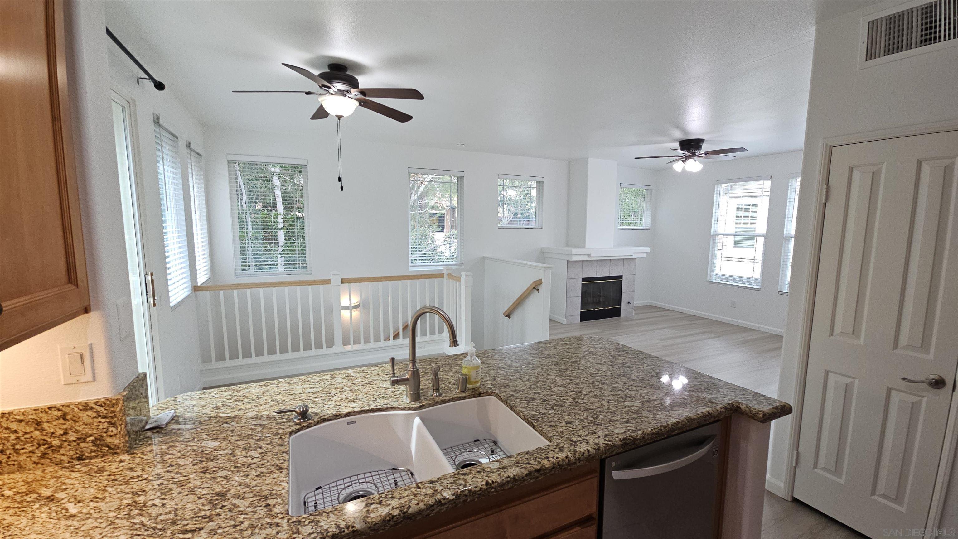 Detail Gallery Image 14 of 40 For 12031  World Trade Dr  1, San Diego,  CA 92128 - 2 Beds | 2 Baths