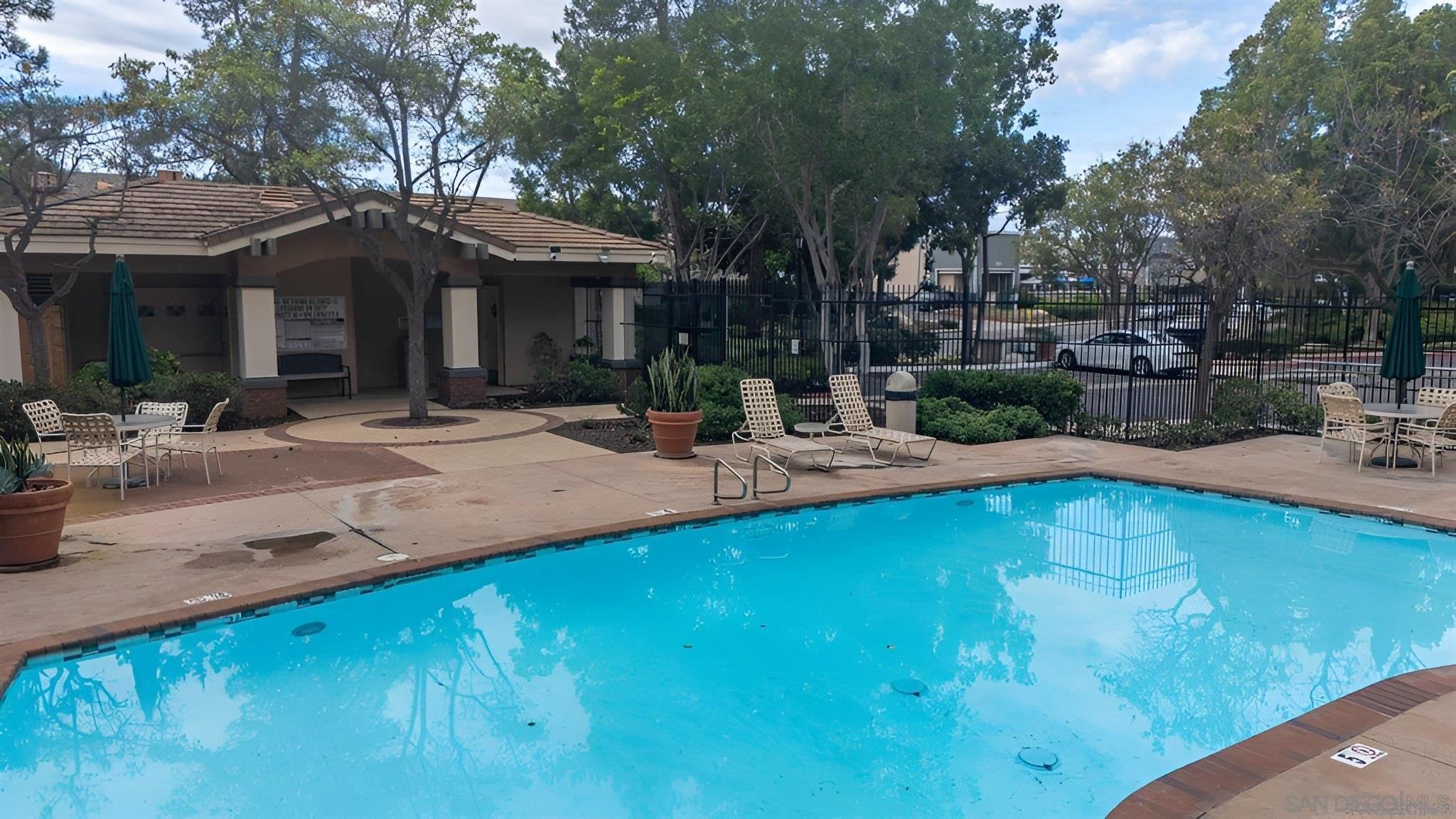 Detail Gallery Image 35 of 40 For 12031  World Trade Dr  1, San Diego,  CA 92128 - 2 Beds | 2 Baths