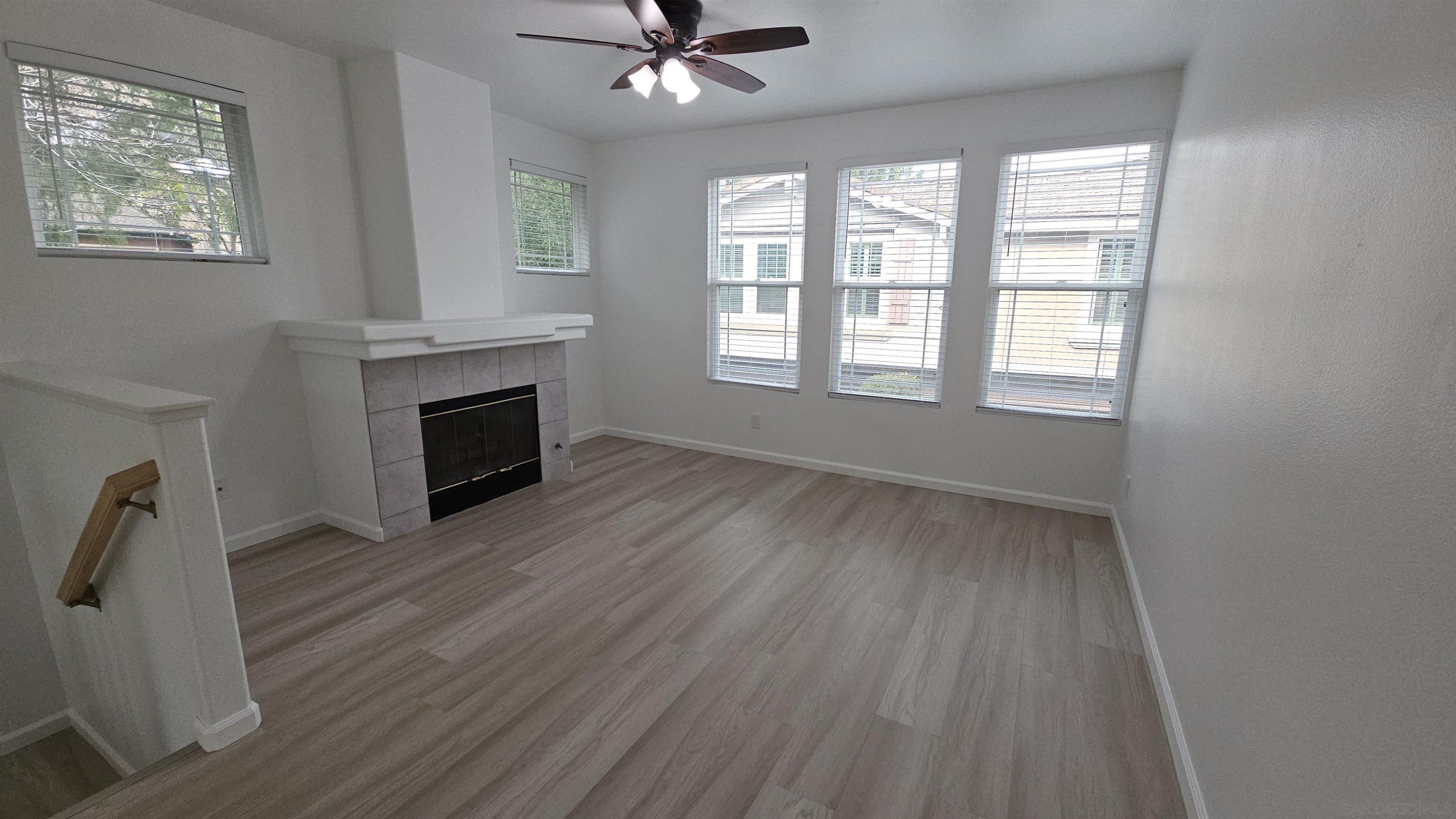 Detail Gallery Image 6 of 40 For 12031  World Trade Dr  1, San Diego,  CA 92128 - 2 Beds | 2 Baths