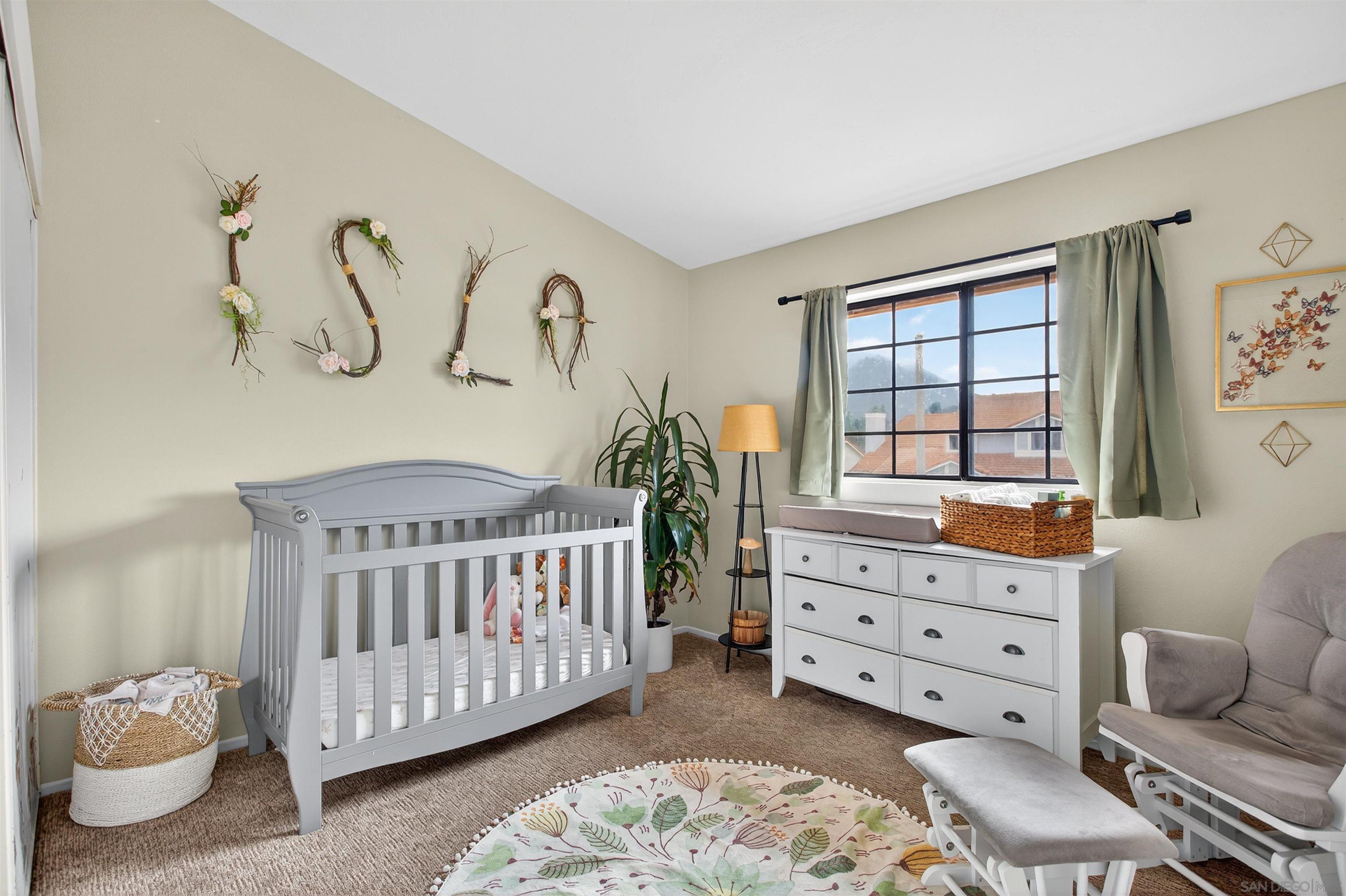 Detail Gallery Image 13 of 19 For 30932  Greensboro Dr, Temecula,  CA 92592 - 5 Beds | 3 Baths