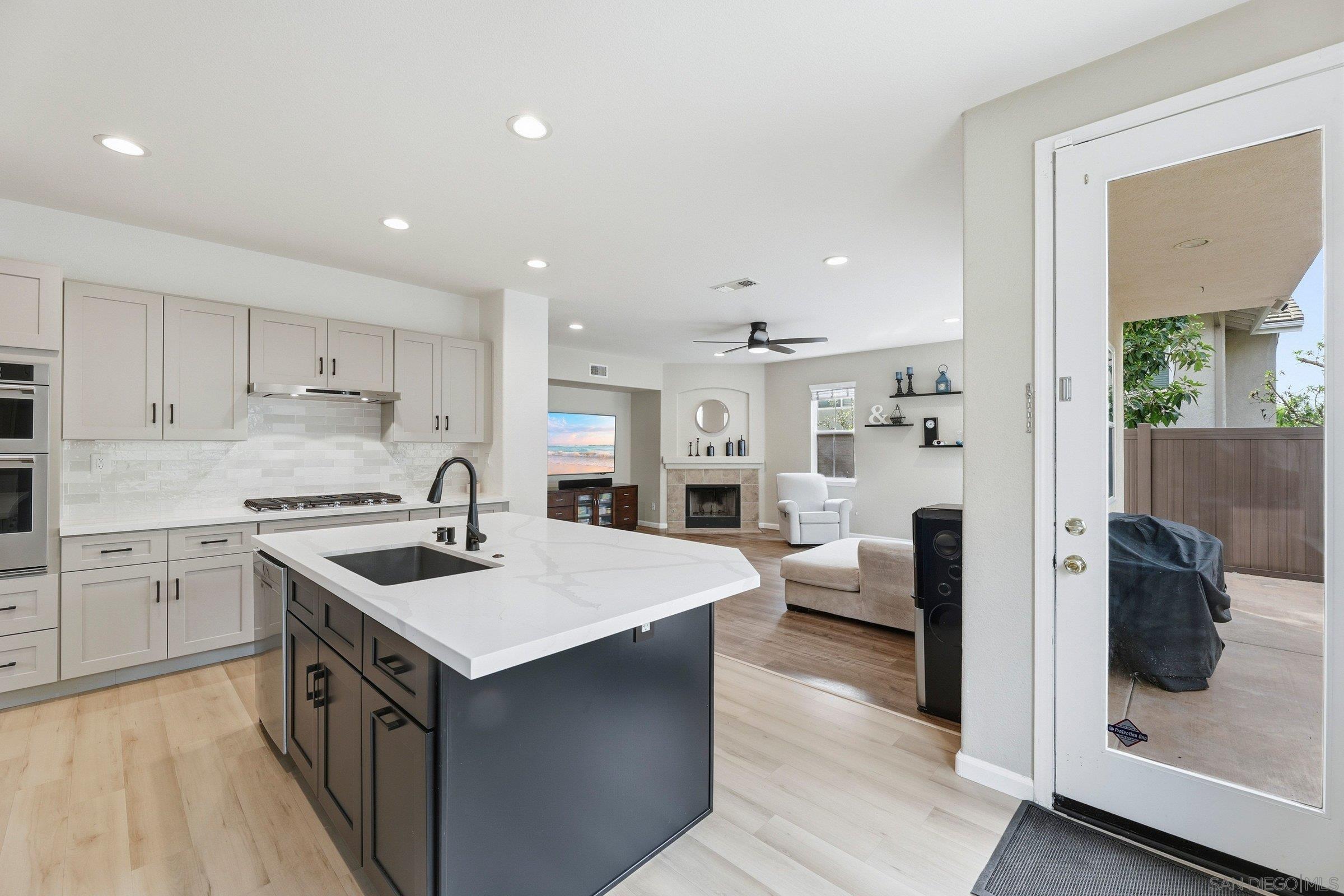 Detail Gallery Image 14 of 43 For 1514 W Borden, San Marcos,  CA 92069 - 5 Beds | 3 Baths