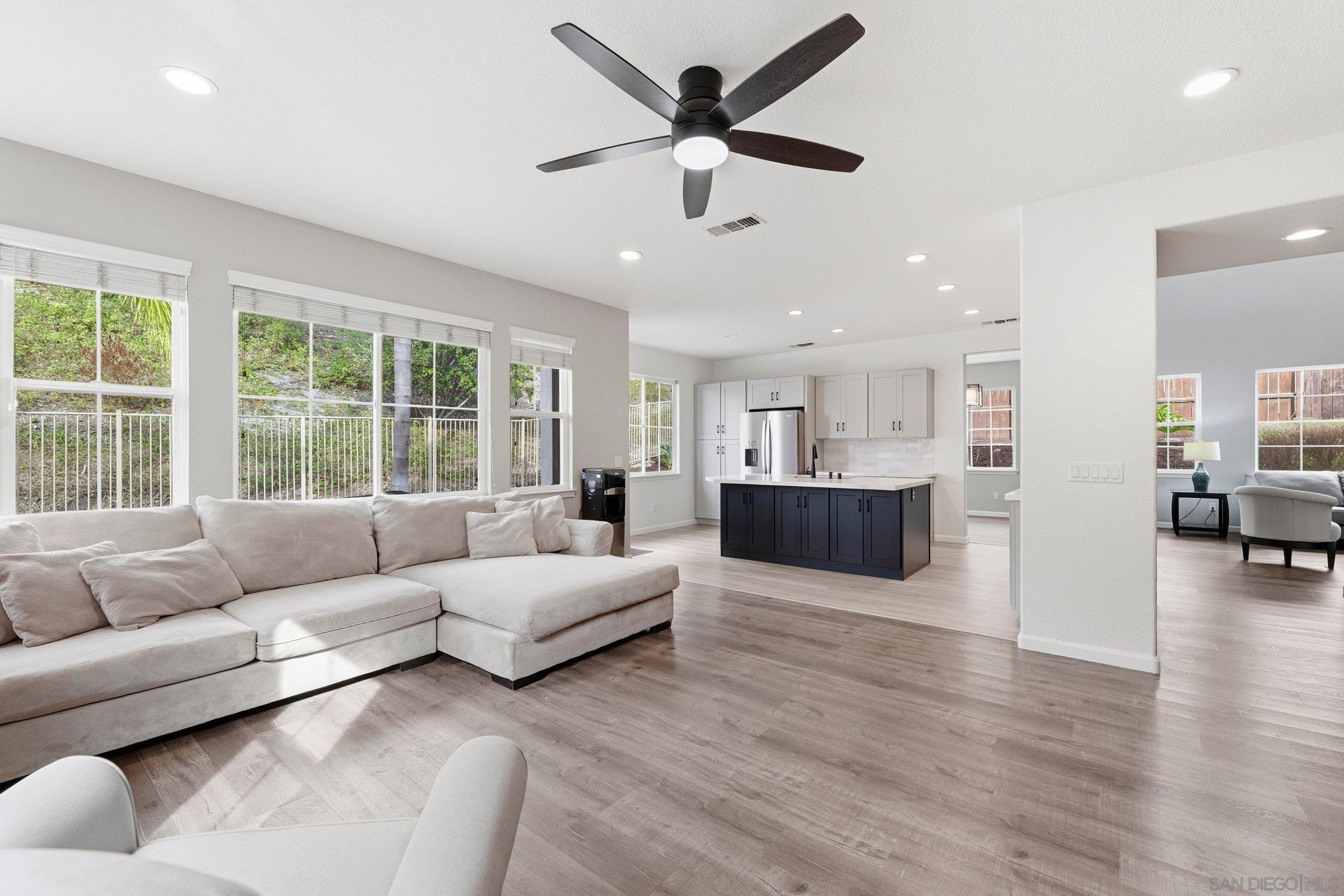 Detail Gallery Image 18 of 43 For 1514 W Borden, San Marcos,  CA 92069 - 5 Beds | 3 Baths