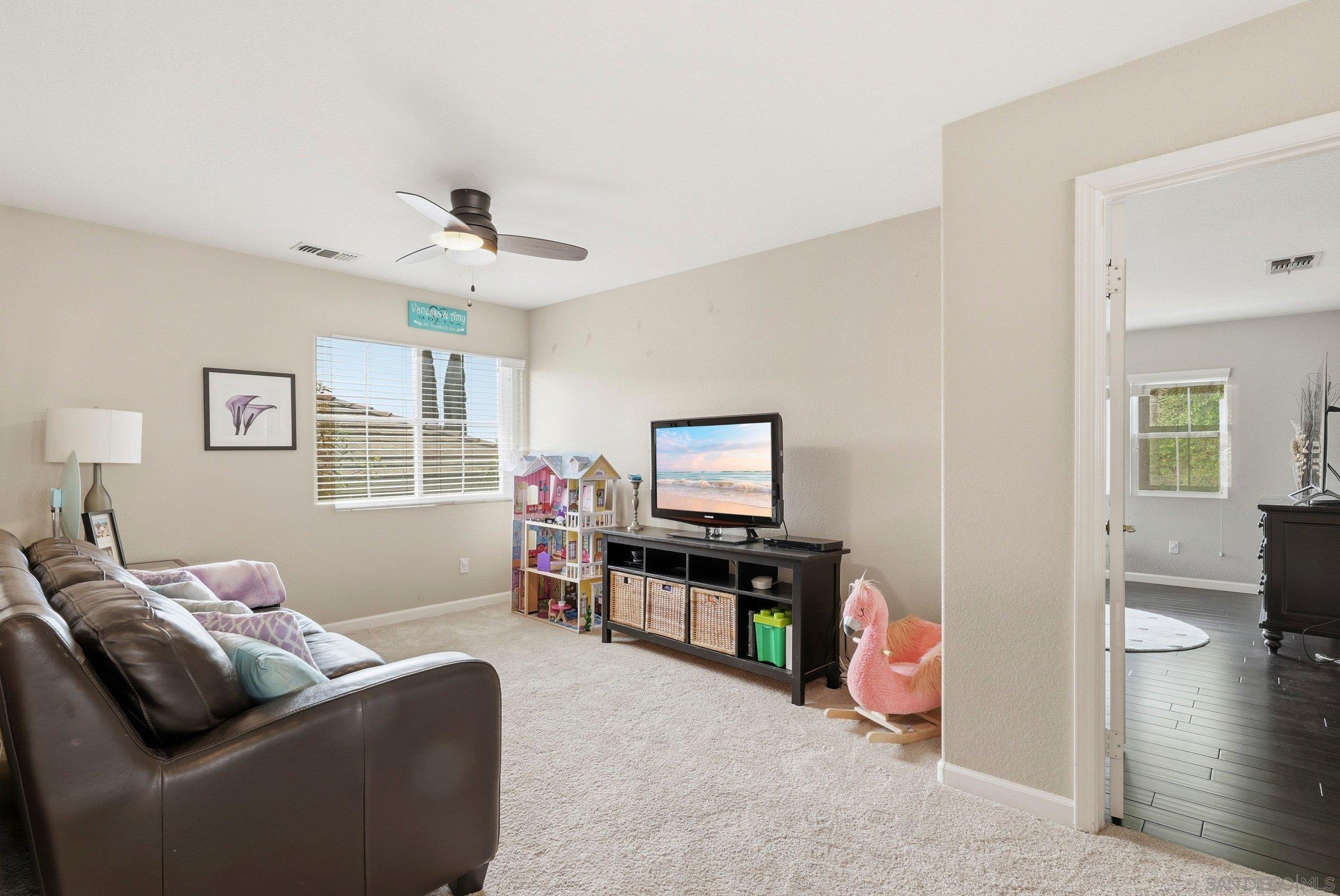 Detail Gallery Image 22 of 43 For 1514 W Borden, San Marcos,  CA 92069 - 5 Beds | 3 Baths