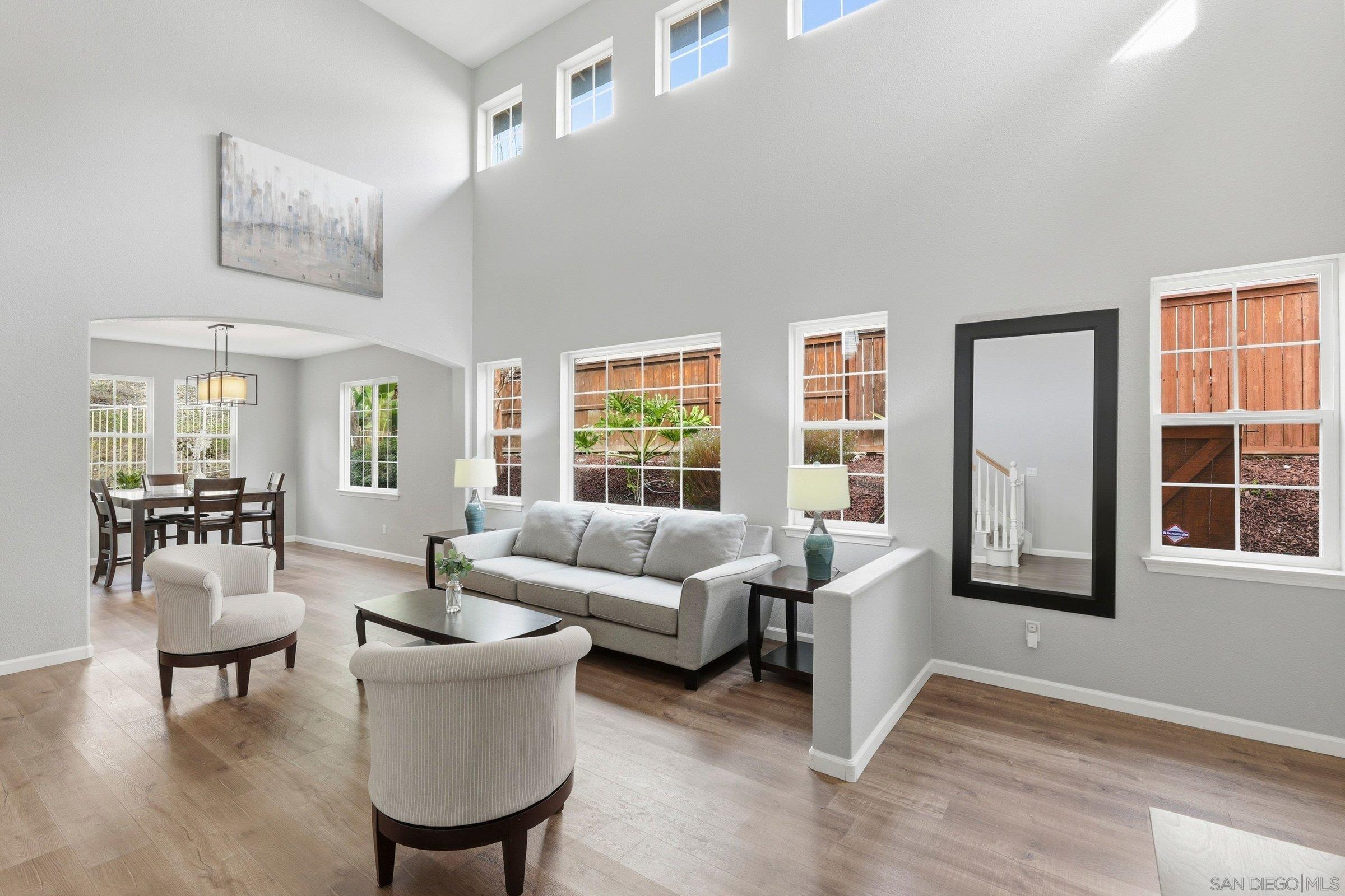 Detail Gallery Image 4 of 43 For 1514 W Borden, San Marcos,  CA 92069 - 5 Beds | 3 Baths