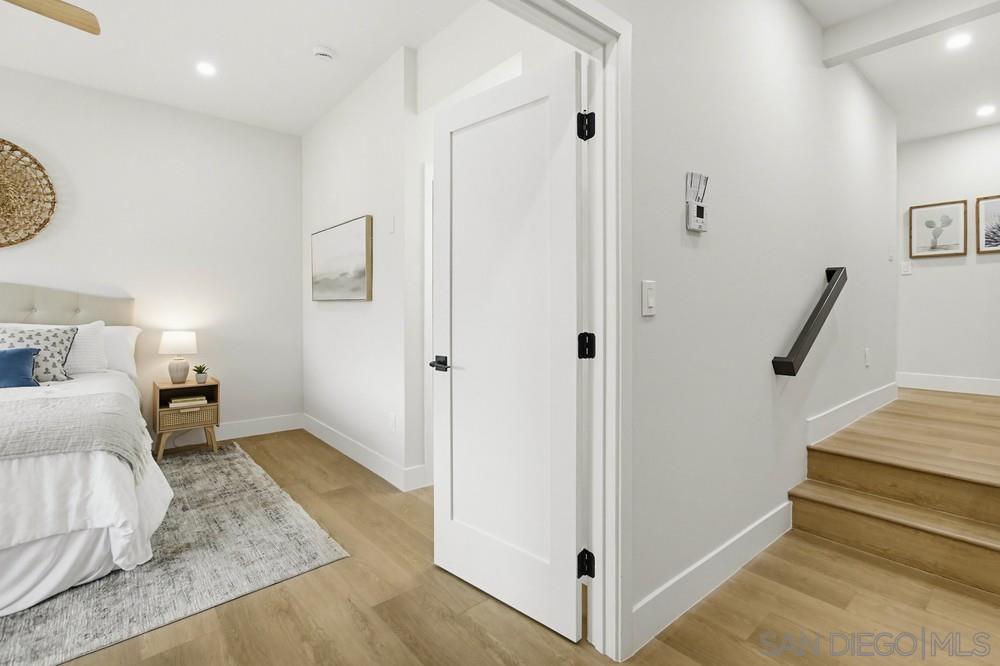 Detail Gallery Image 17 of 43 For 4020  La Jolla Village, La Jolla,  CA 92037 - 4 Beds | 2/1 Baths