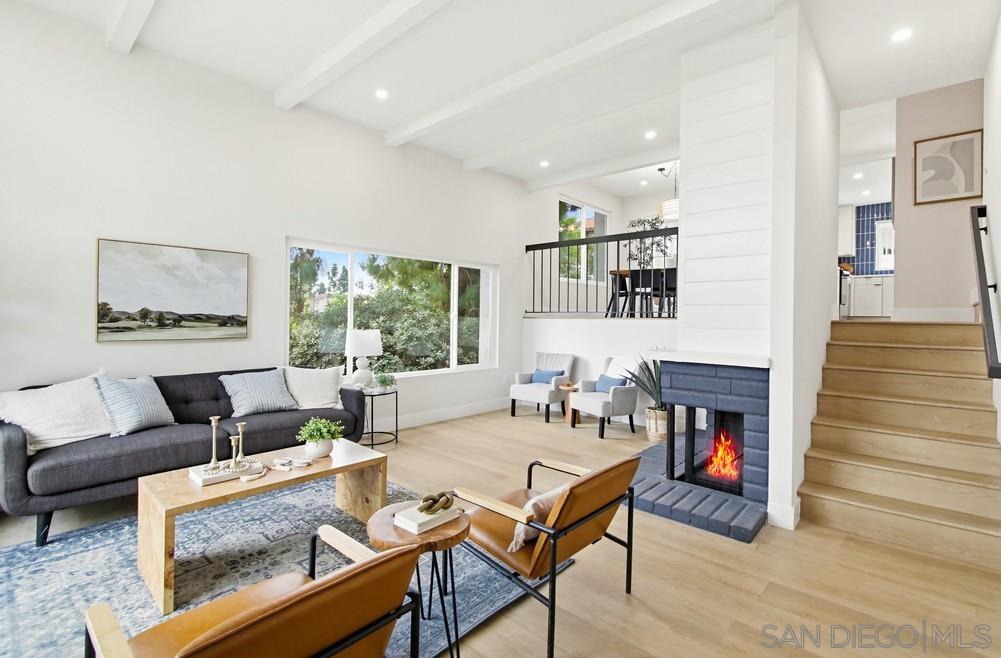 Detail Gallery Image 4 of 43 For 4020  La Jolla Village, La Jolla,  CA 92037 - 4 Beds | 2/1 Baths