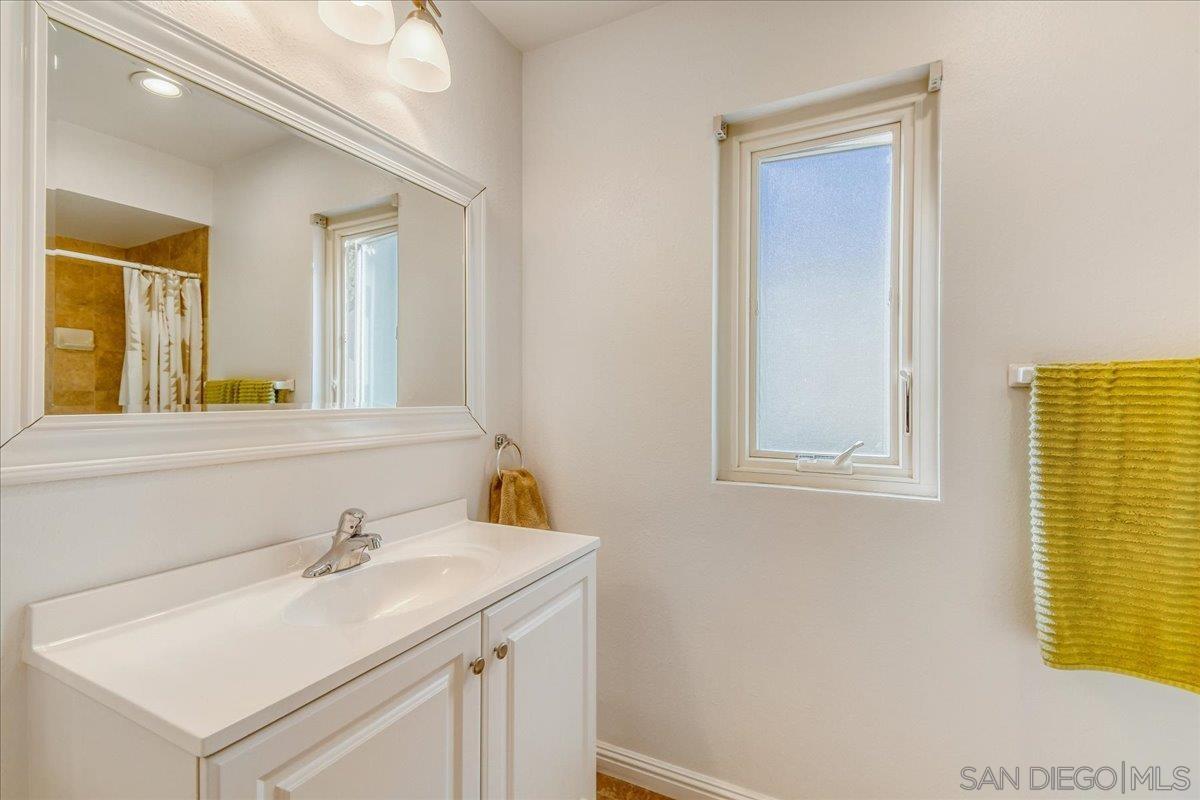 Detail Gallery Image 17 of 33 For 6128  Portobelo Ct, San Diego,  CA 92124 - 2 Beds | 2/1 Baths