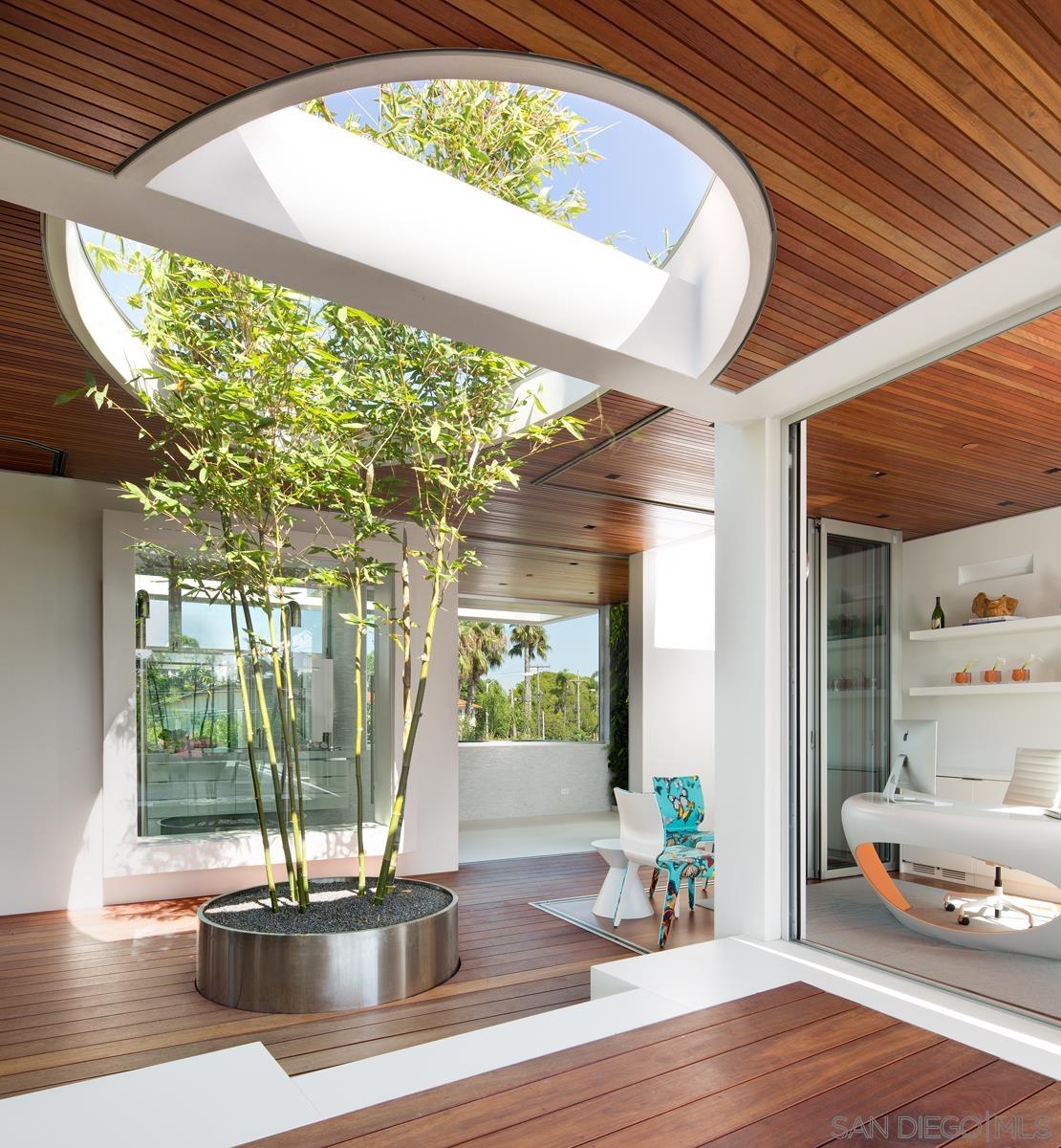 Detail Gallery Image 6 of 14 For 980  Alameda Blvd, Coronado,  CA 92118 - 4 Beds | 4/1 Baths