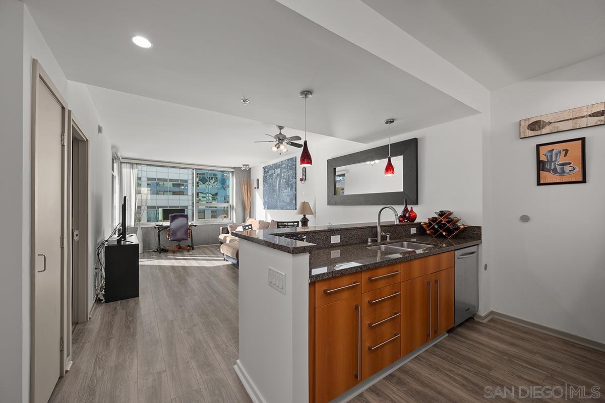 Detail Gallery Image 3 of 41 For 321  10th Avenue  #806,  San Diego,  CA 92101 - 1 Beds | 1 Baths